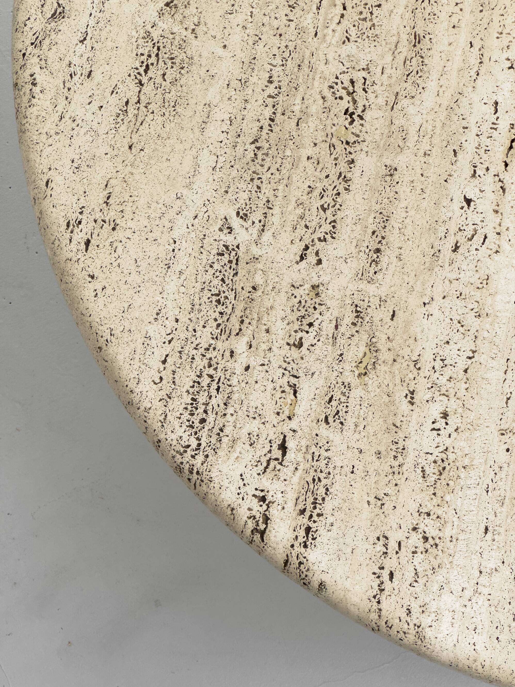 Table basse circulaire vintage en travertin, années 1970