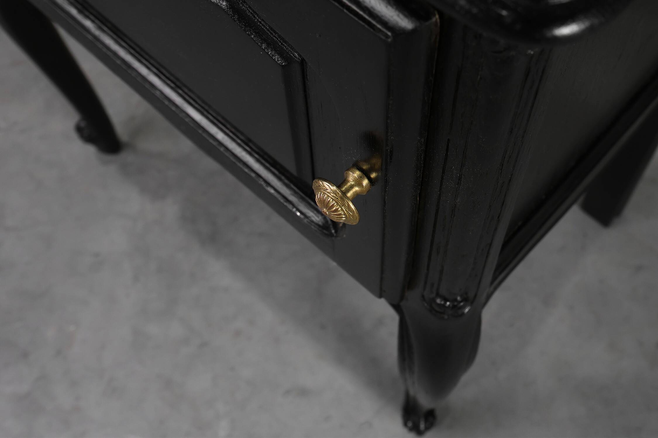 20th Century pair of French Louis XV Style Nightstands in Carved Wood