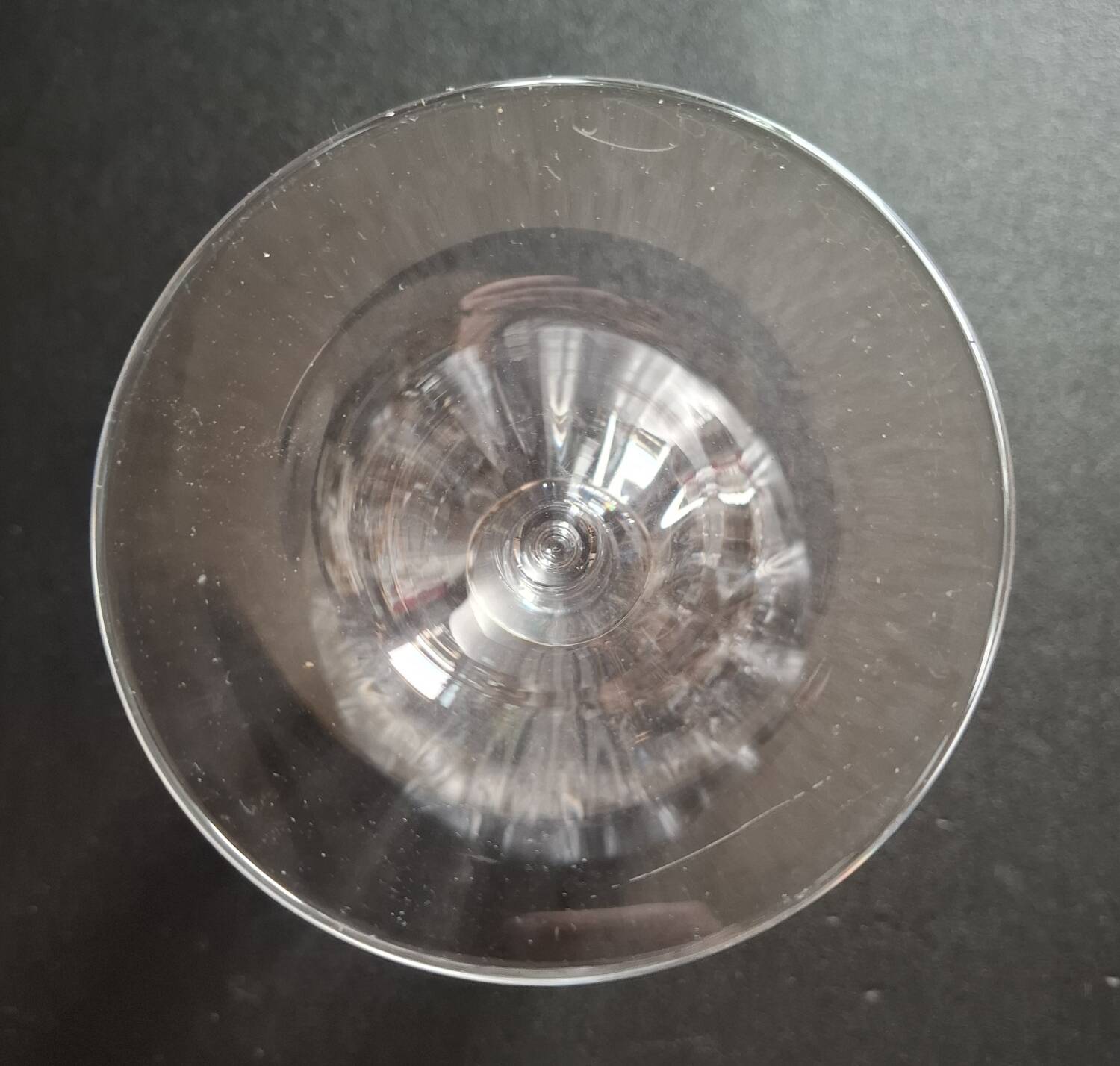 Crystal coupe signed by Daum