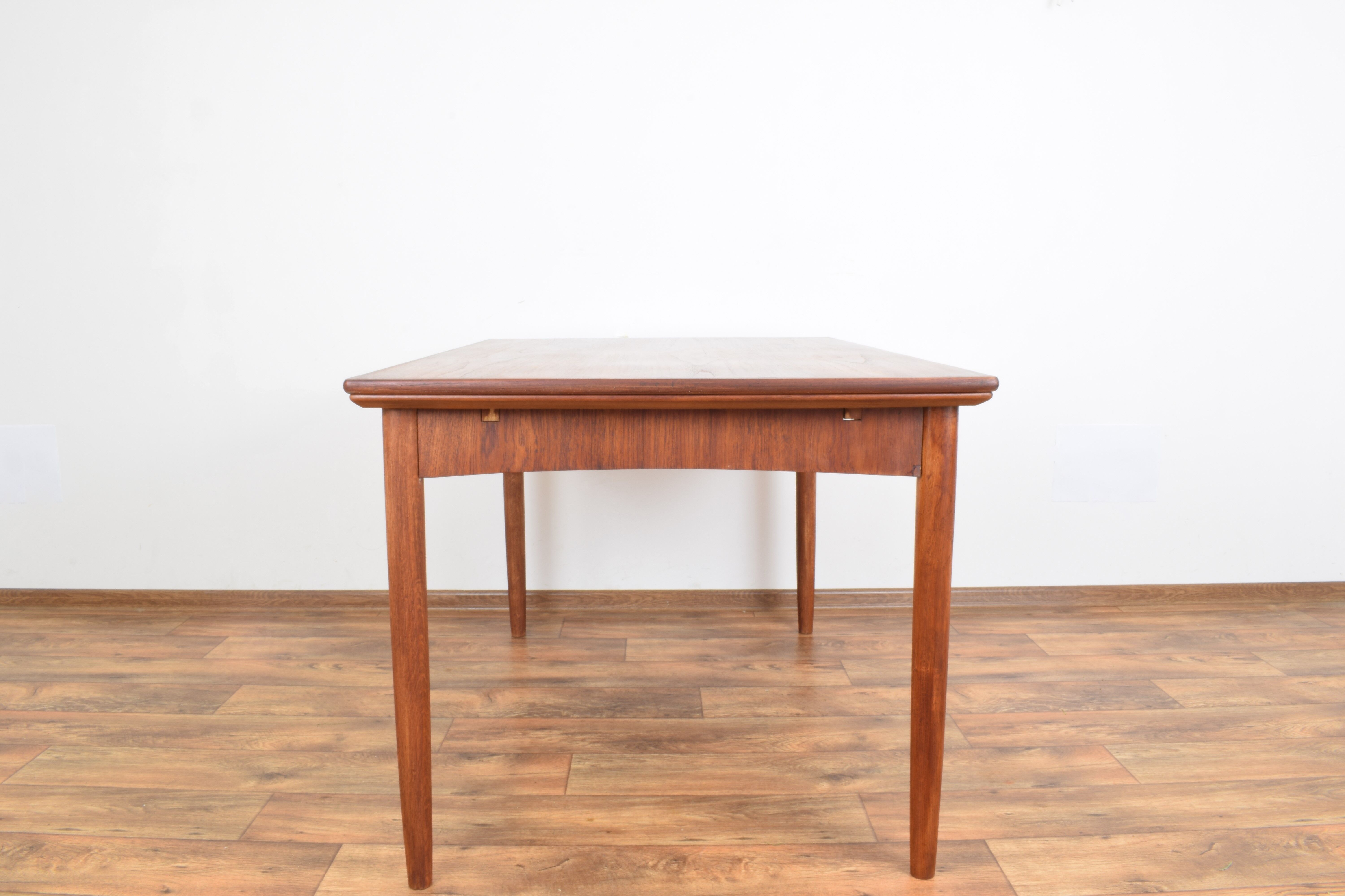 Mid-Century Danish Teak Extendable Dining Table, 1960s