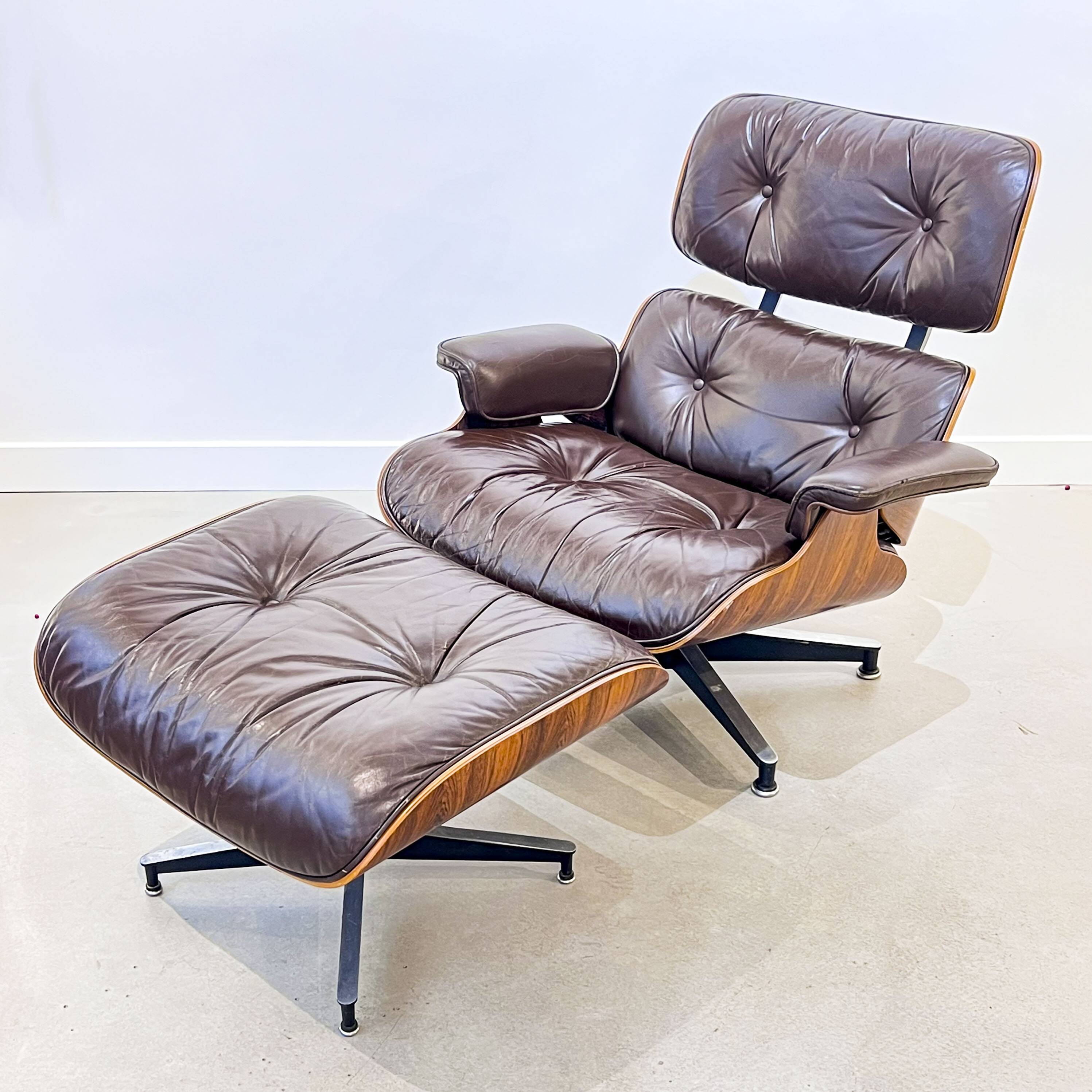 Brown Lounge Chair by Charles & Ray Eames - Herman Miller - Vintage 1970