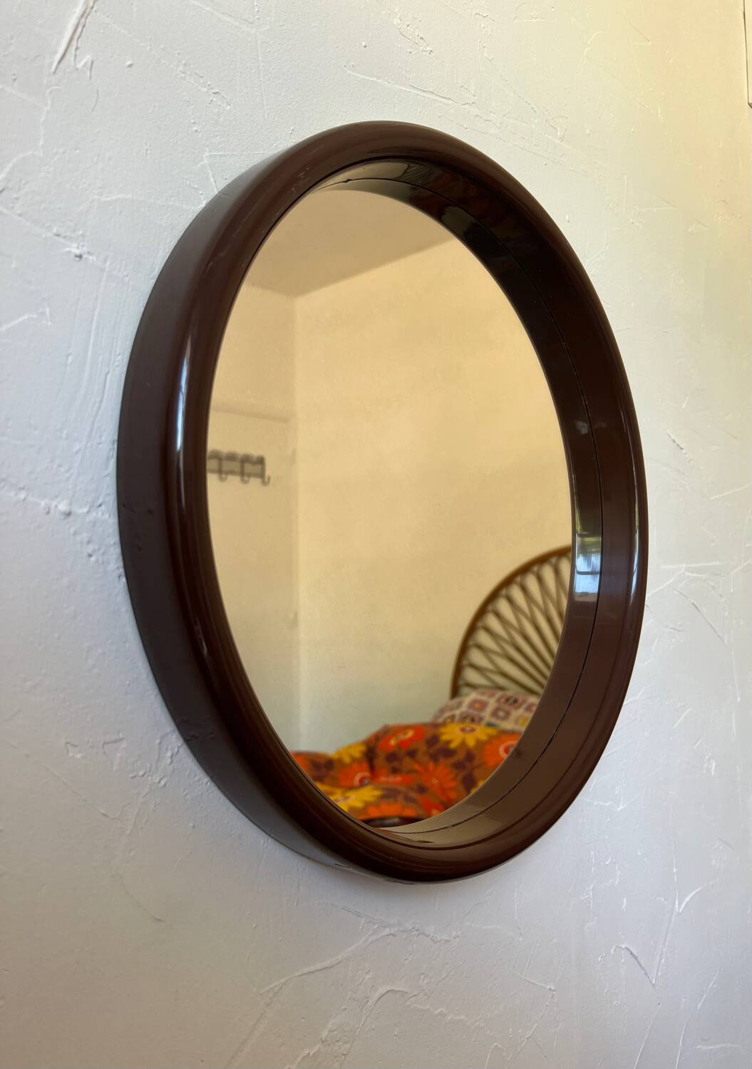 Miroir rond plastique chocolat vintage 1970