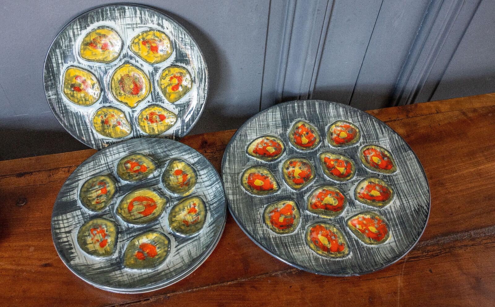 Seashell service barbotine pornic 14 plates and 1 dish mid-twentieth