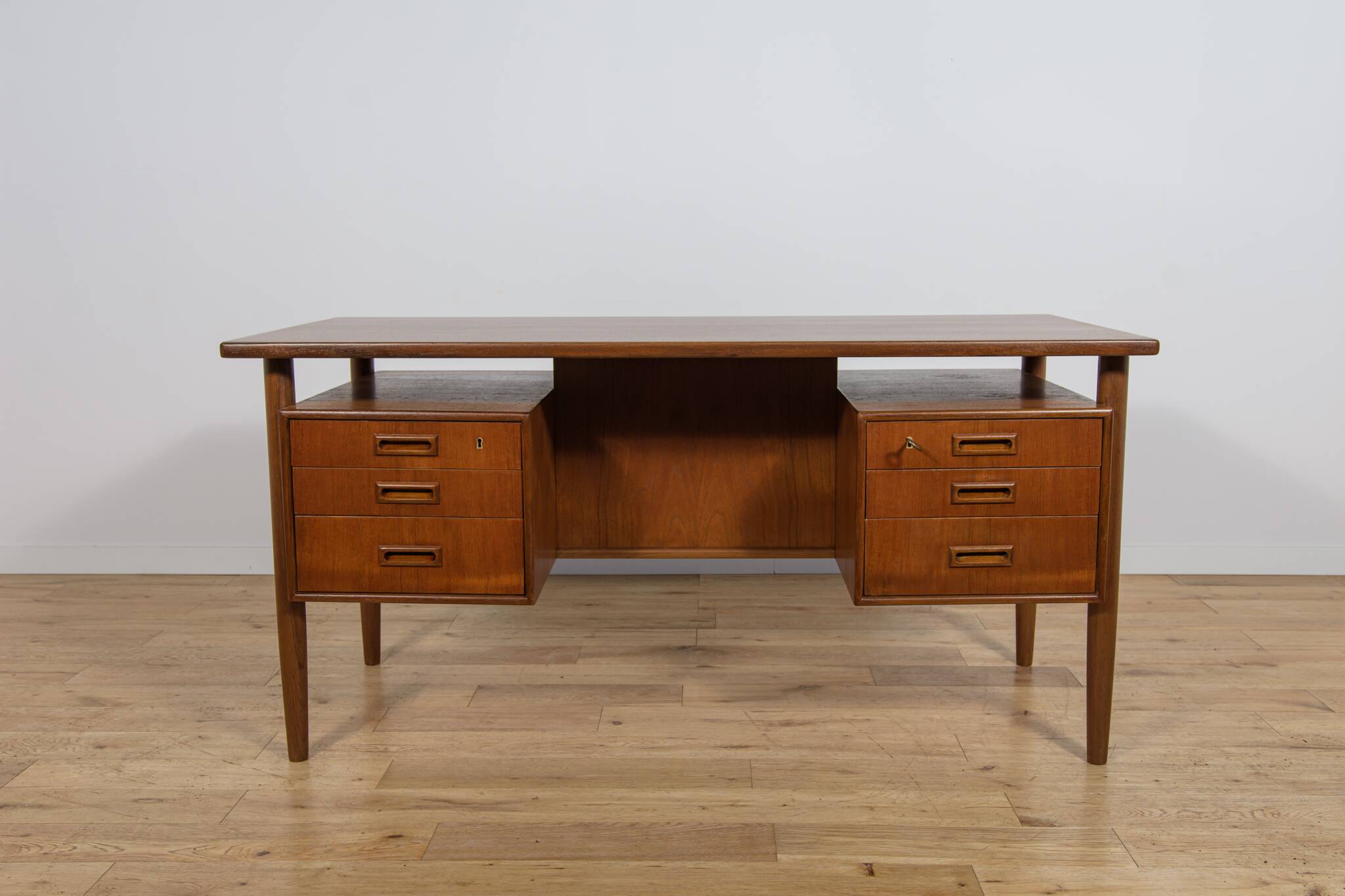 Mid-Century Freestanding Teak Desk by Arne Vodder for Sibast, 1960s