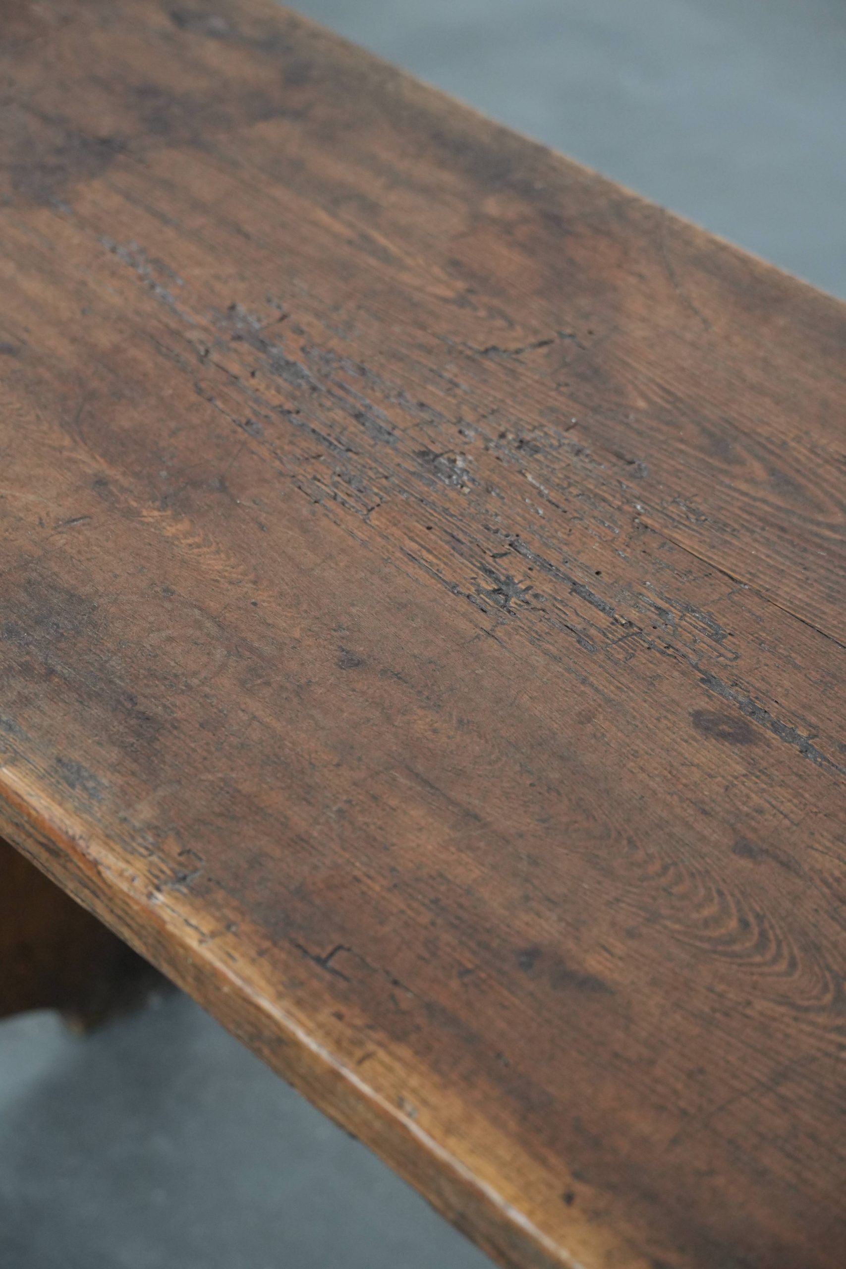 Timeless and characterful antique English hallway bench / bench for the dining table made of pinewood