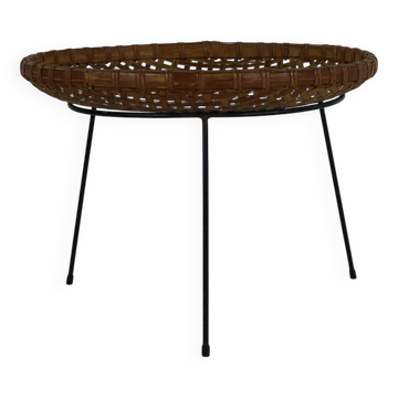 Dutch design rattan / rush tripod magazine side table