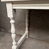 White coffee table or pedestal table
