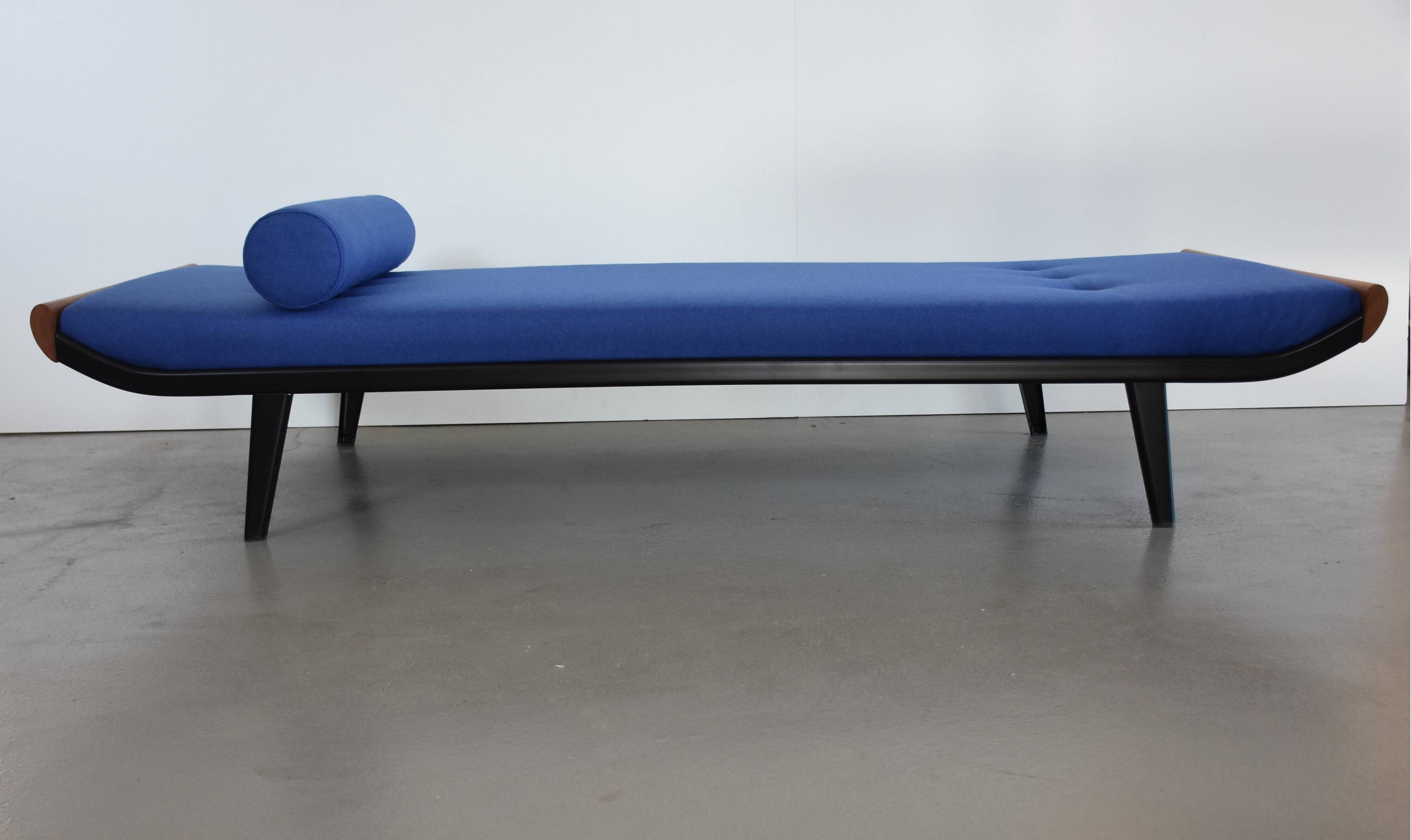 Restored Cleopatra Mid Century Design Daybed 60s