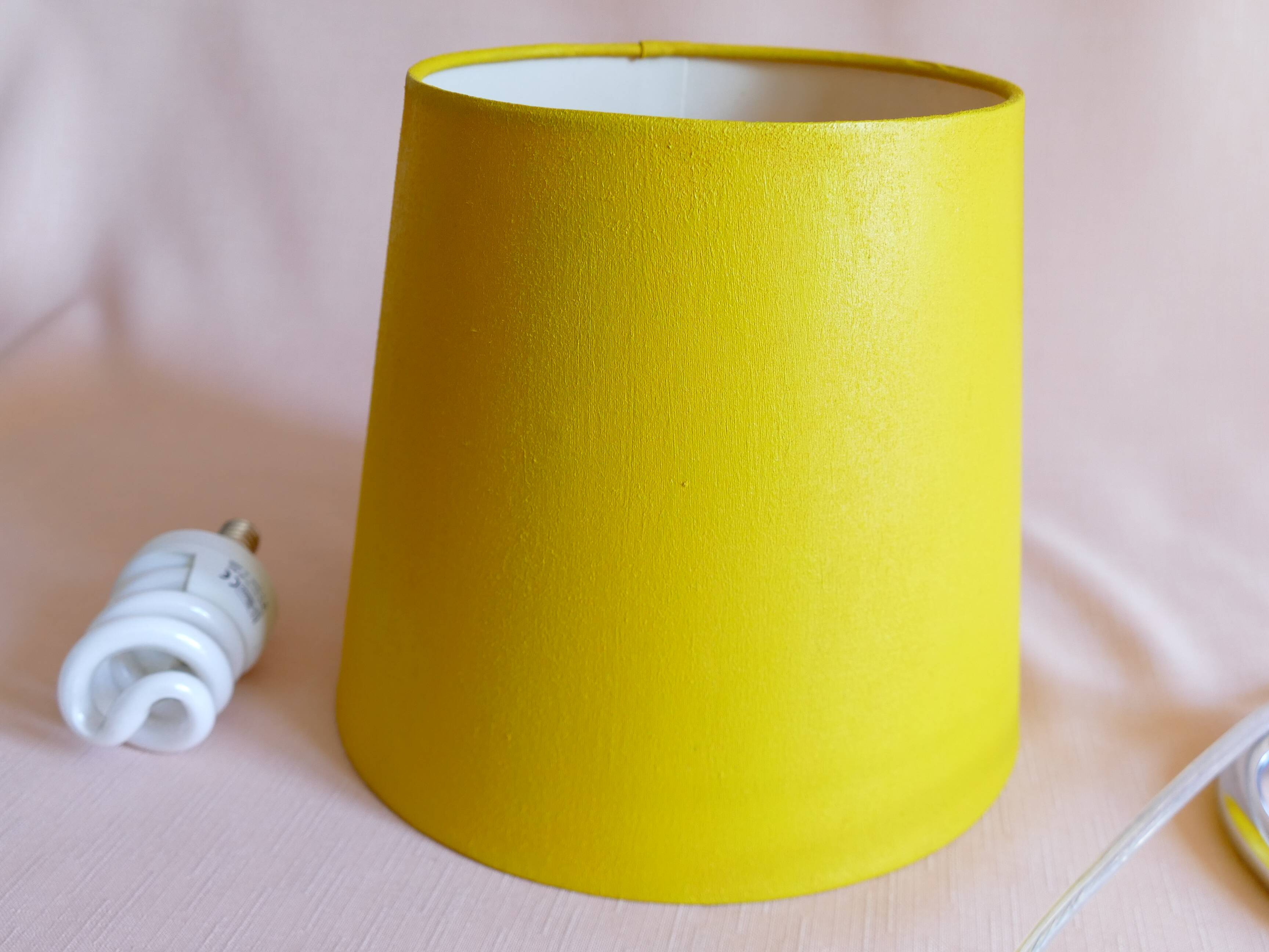 Vintage 80s yellow desk lamp with articulated arm