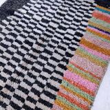 Handwoven Oued Zem rug, size 100 x 200 cm