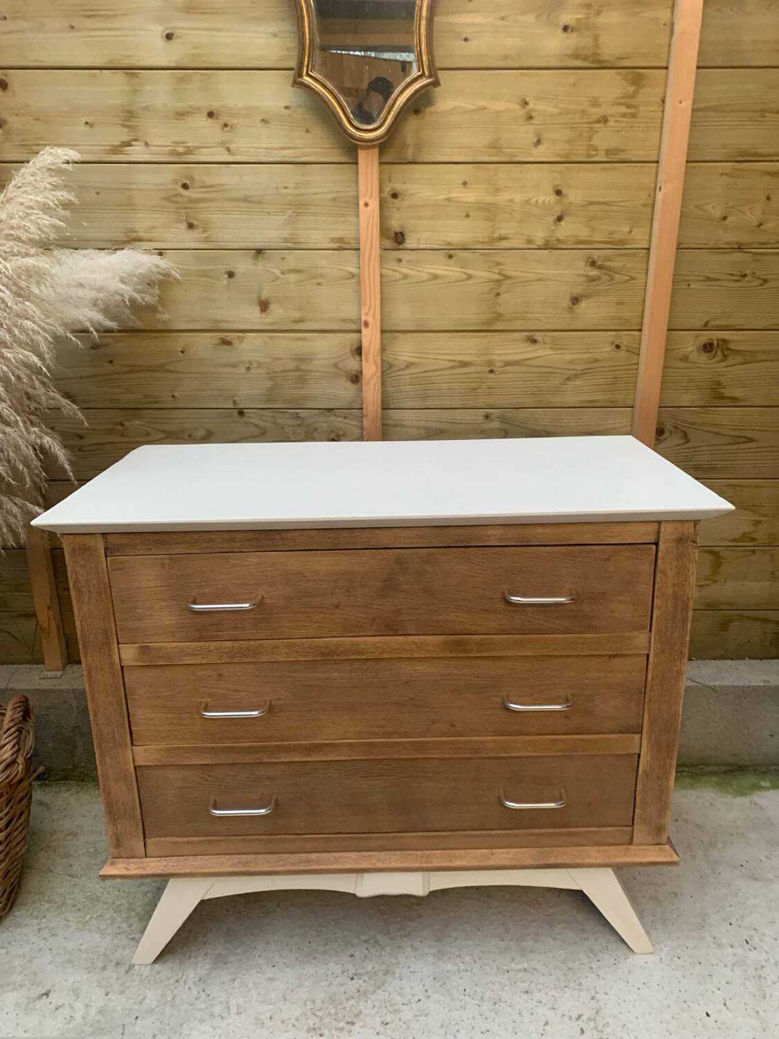 Vintage chest of drawers