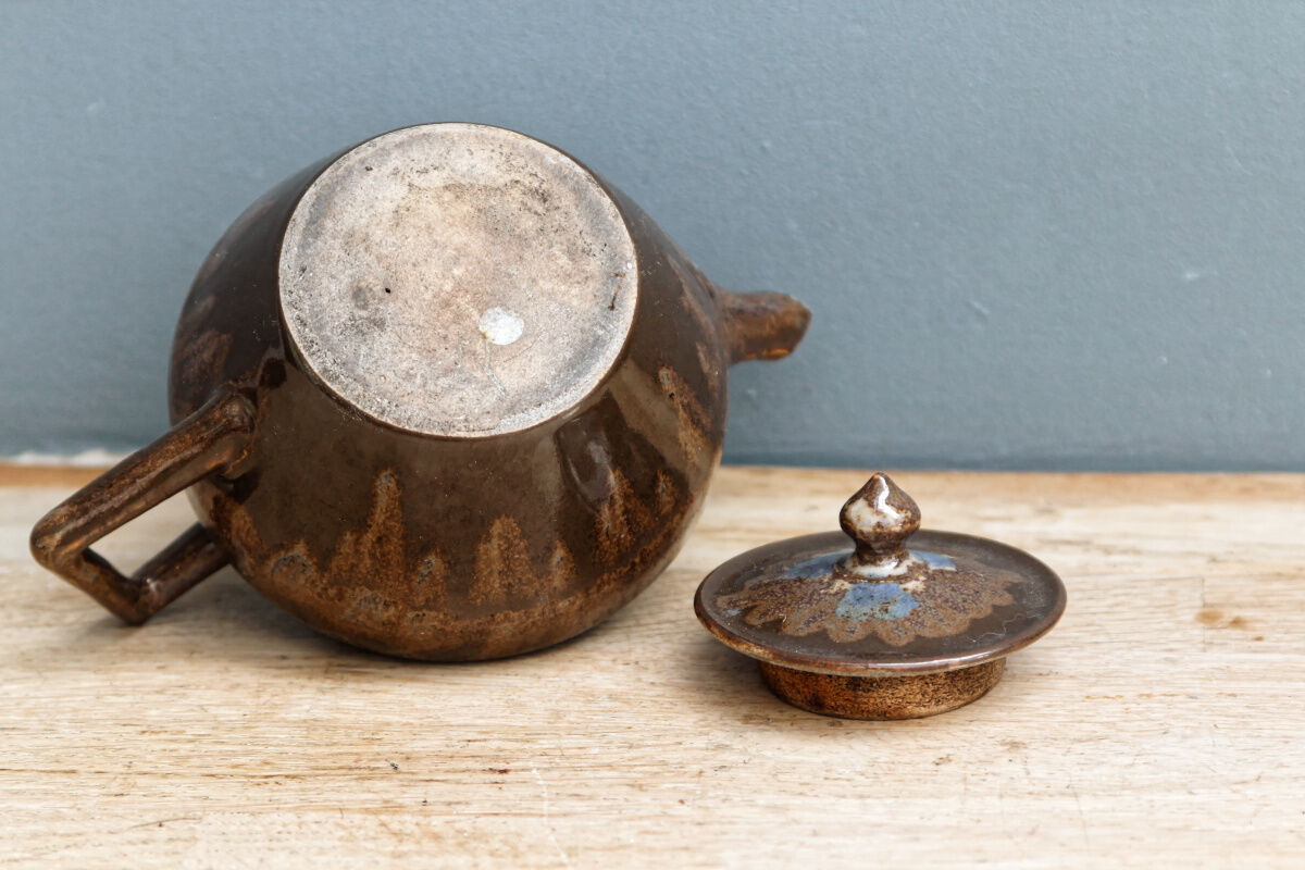 Glazed sandstone teapot