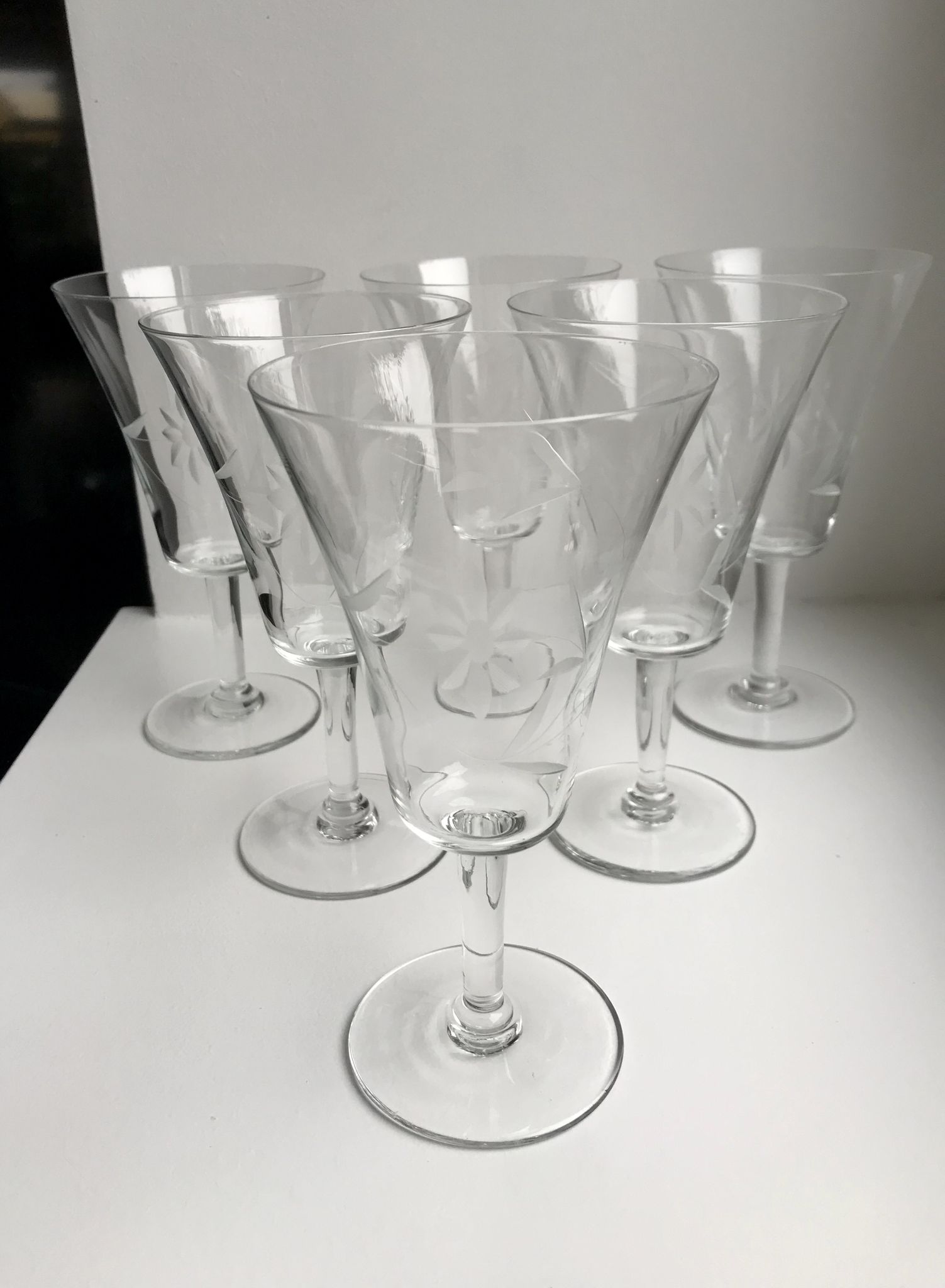 Set of 6 glasses of wine, water crystal engraved years 50-60