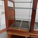 Vitrine de boulangerie vintage