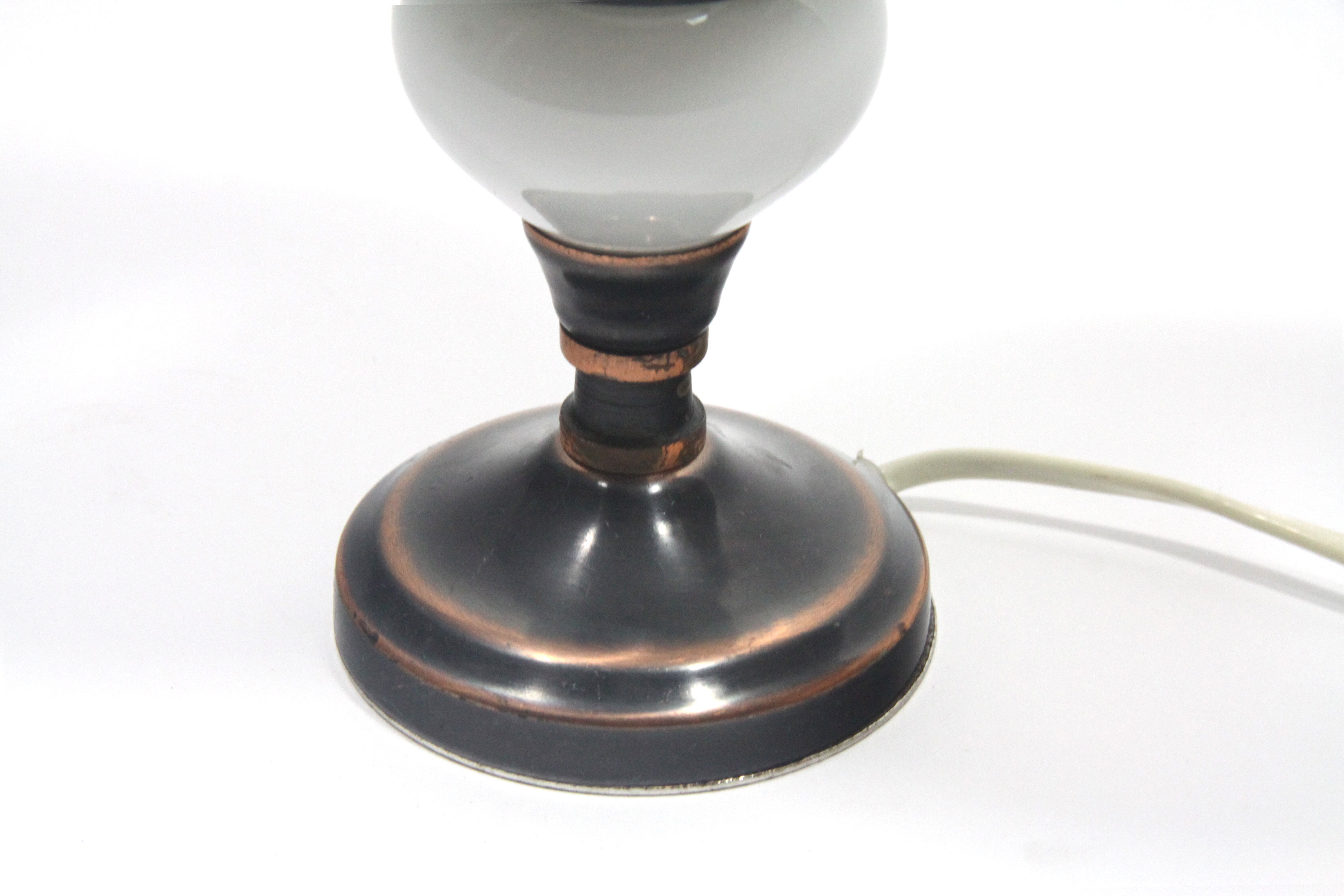 Art deco bedside lamp