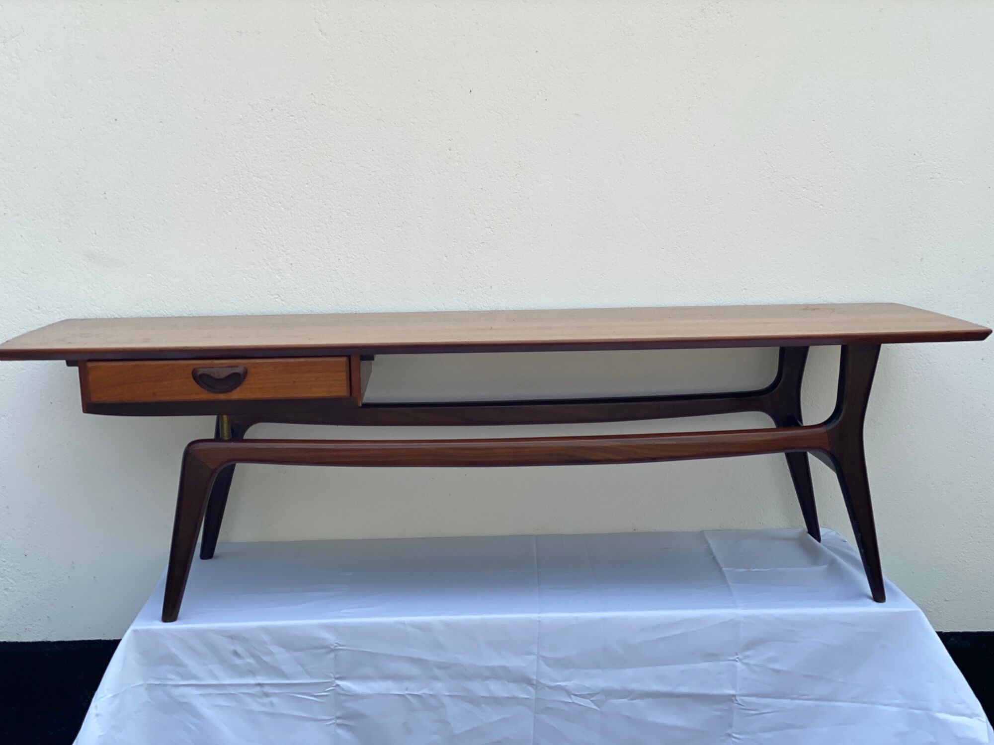 Louis van Teeffelen Salon Table in Teak with a double drawer 1950’s