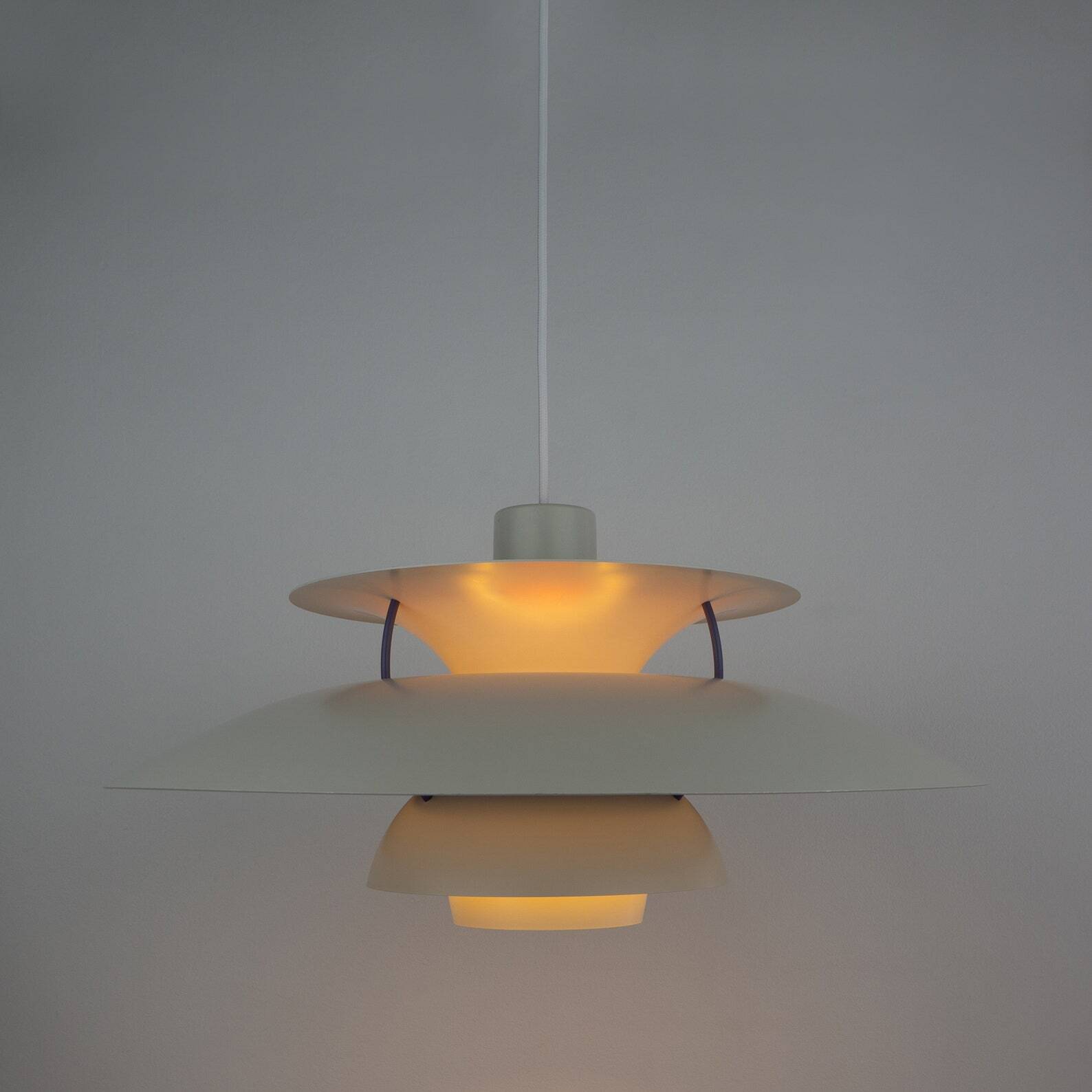 Pair of 2 PH 5 pendants by Poul Henningsen, Louis Poulsen, 1958