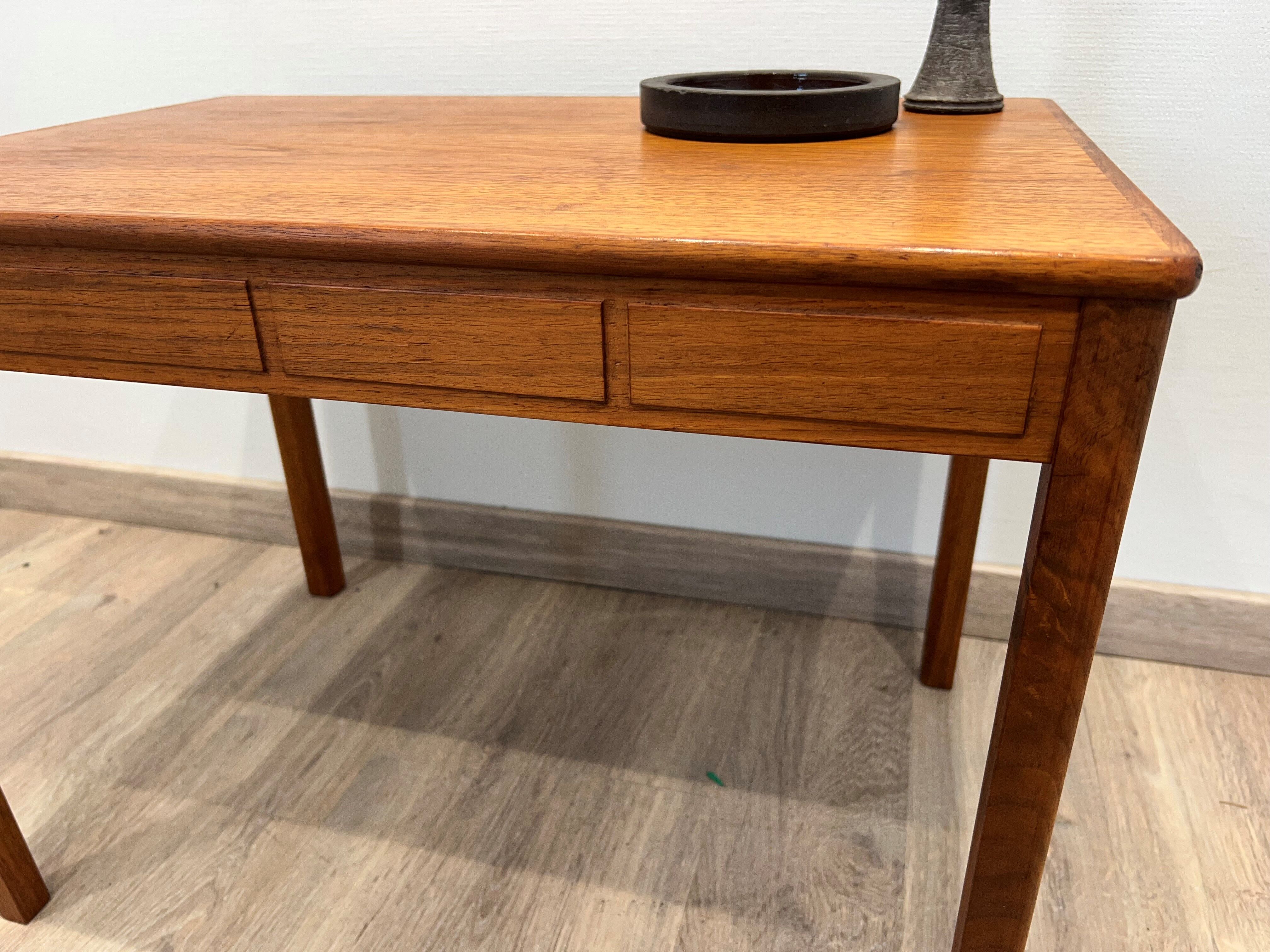 Table basse scandinave teck Seffle Mobelfabrik SWEDEN par Yngvar Sandström