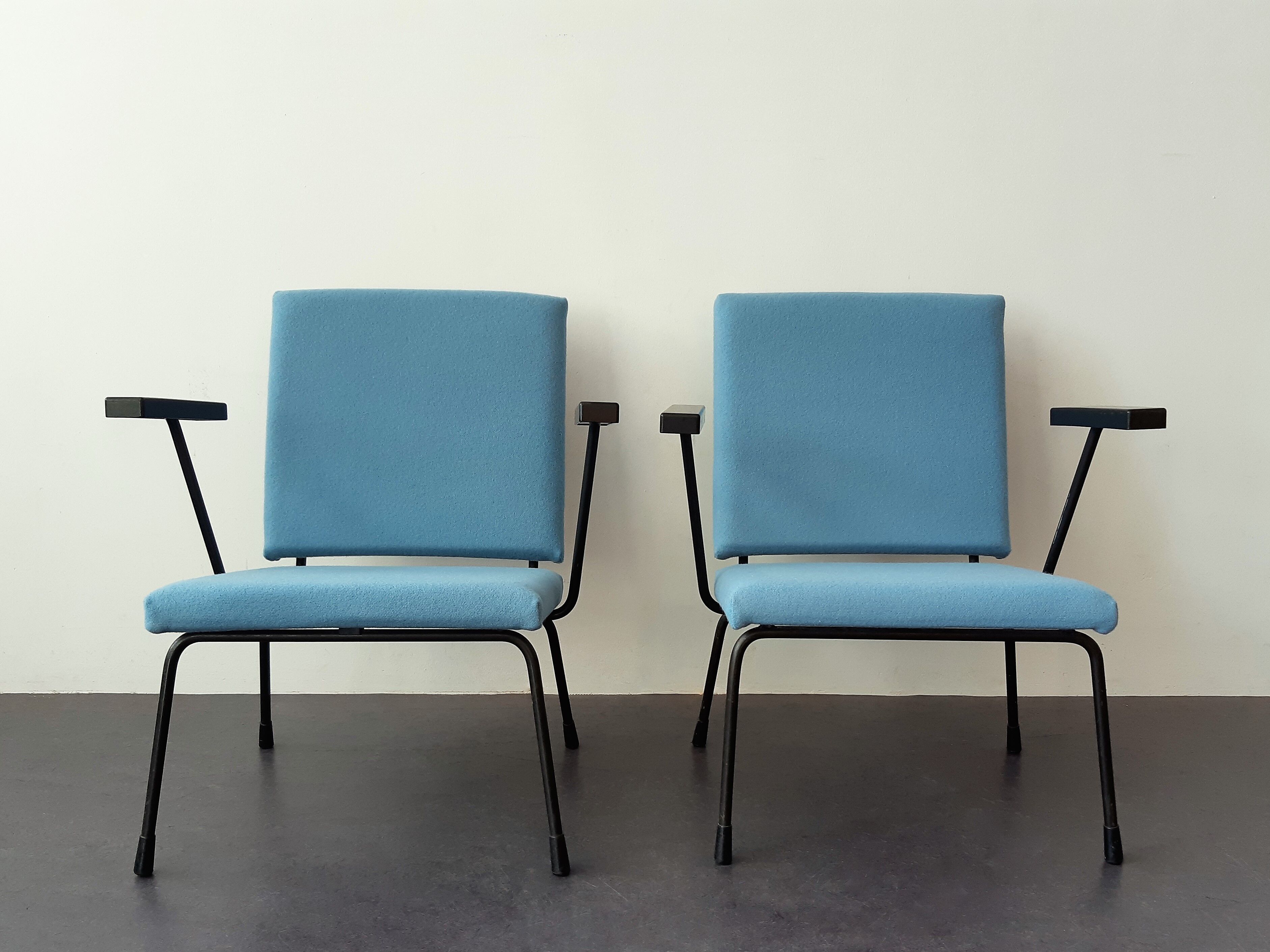 Set of 2 model 415 lounge chairs by Wim Rietveld for Gispen, The Netherlands 1950's