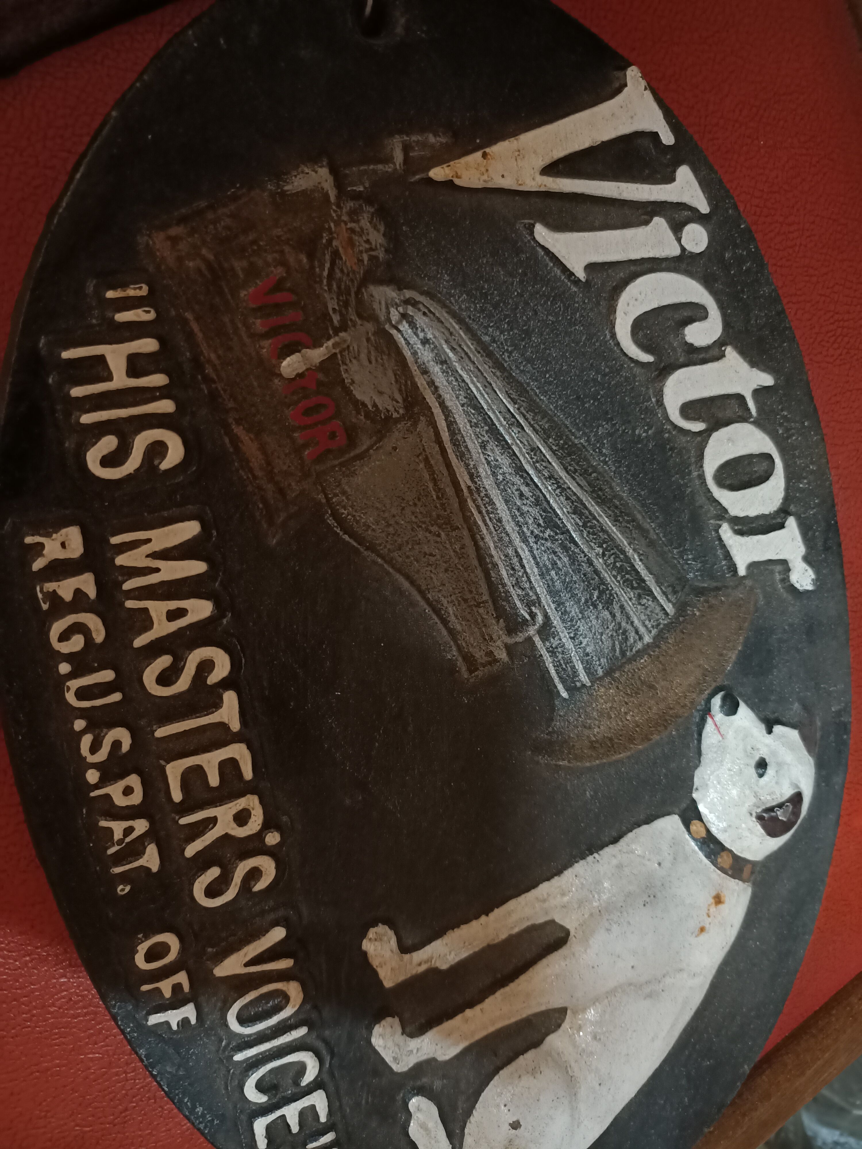 Sign "His master voice"