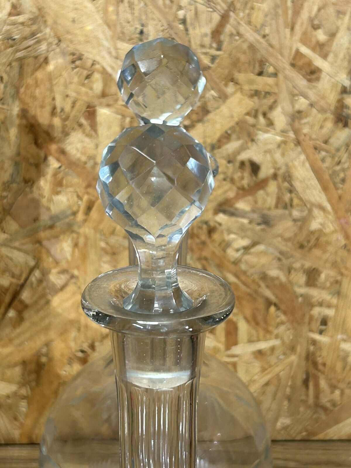 Pair of decanters nineteenth crystal grave, baccarat quality, Saint Louis, chic decoration