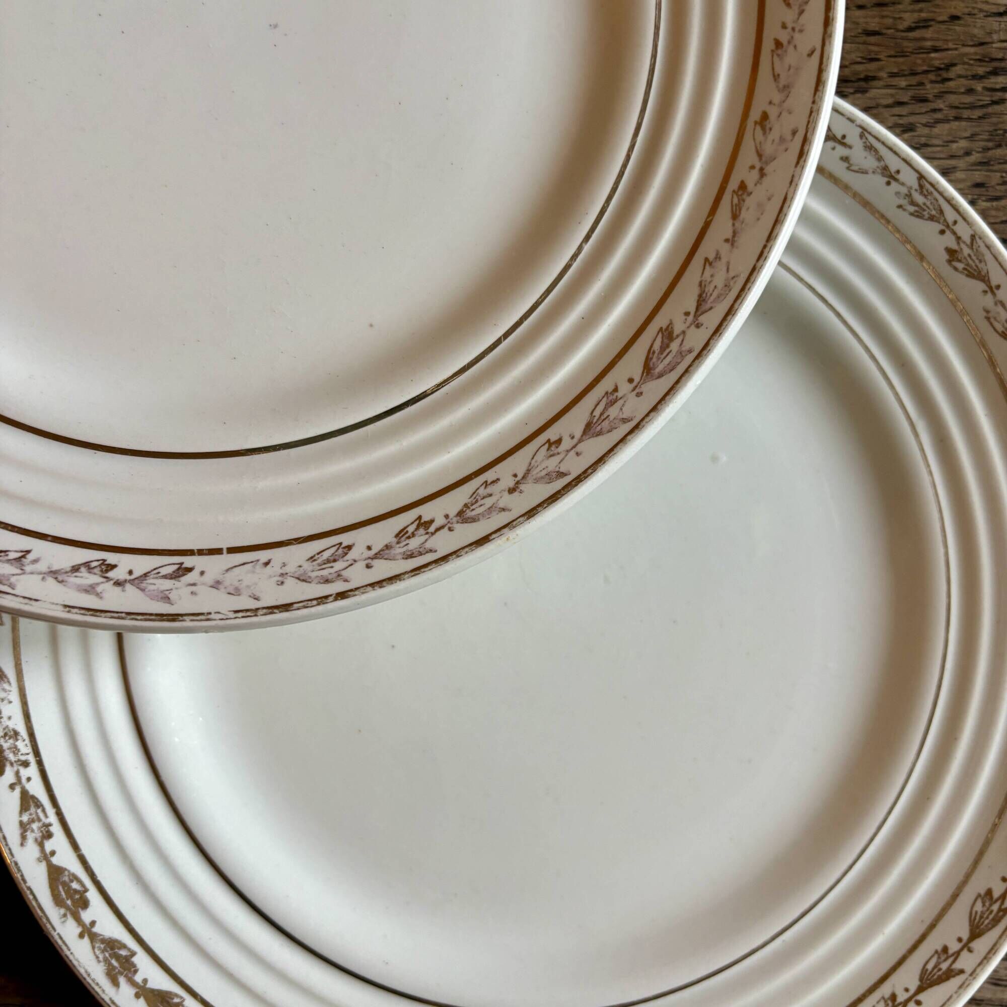 Lot de 12 assiettes à dessert vintage blanches et dorées Céranord