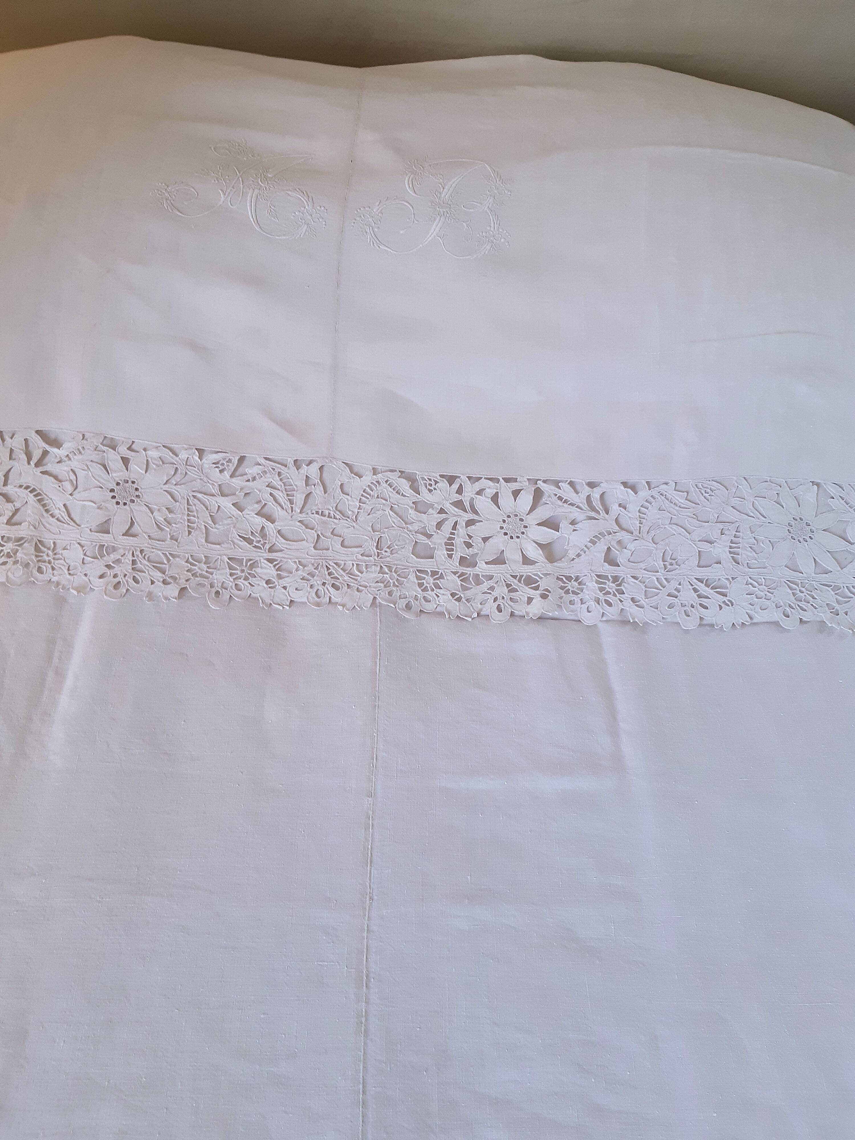 linen sheet in ab monogrammed Richelieu embroidery