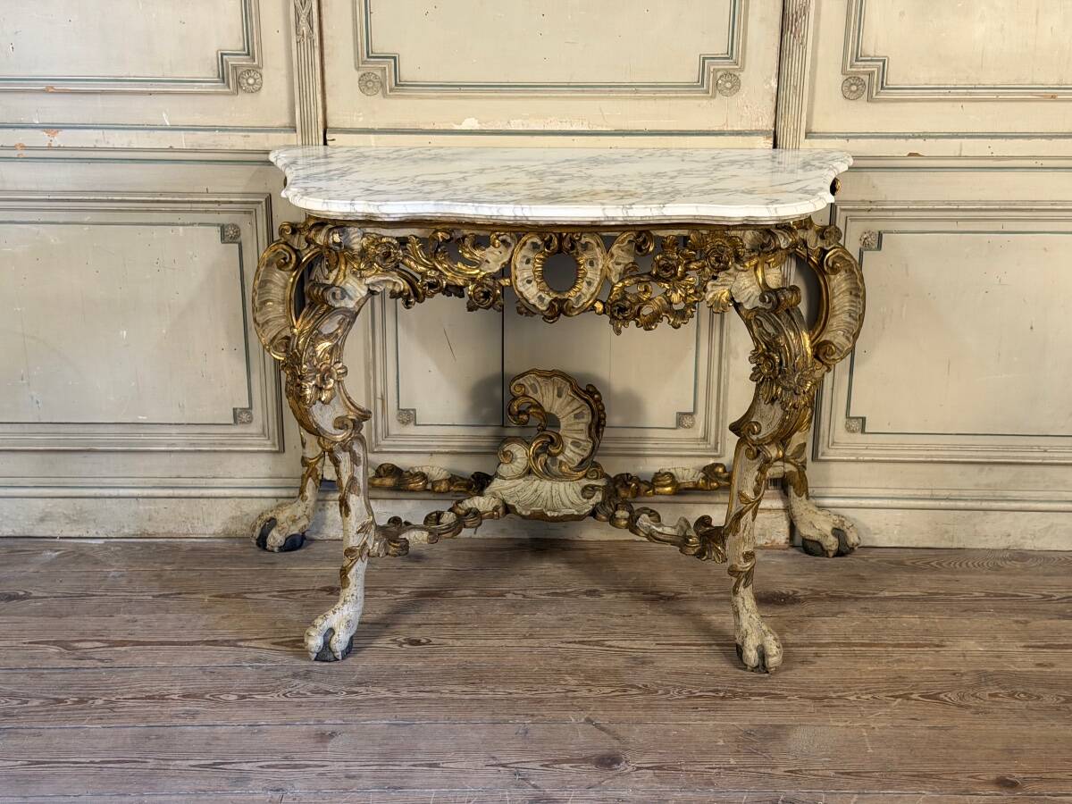 Painted and gilded wooden console, Italy, 18th century.