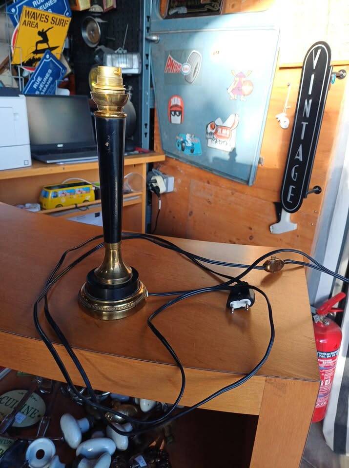 Black and gold lamp