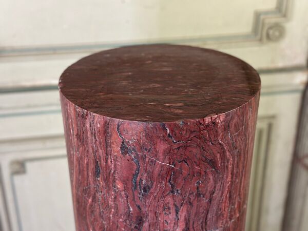 Colonne En Marbre Rose Sur Une Base En Blanc De Carrare Vers 1880