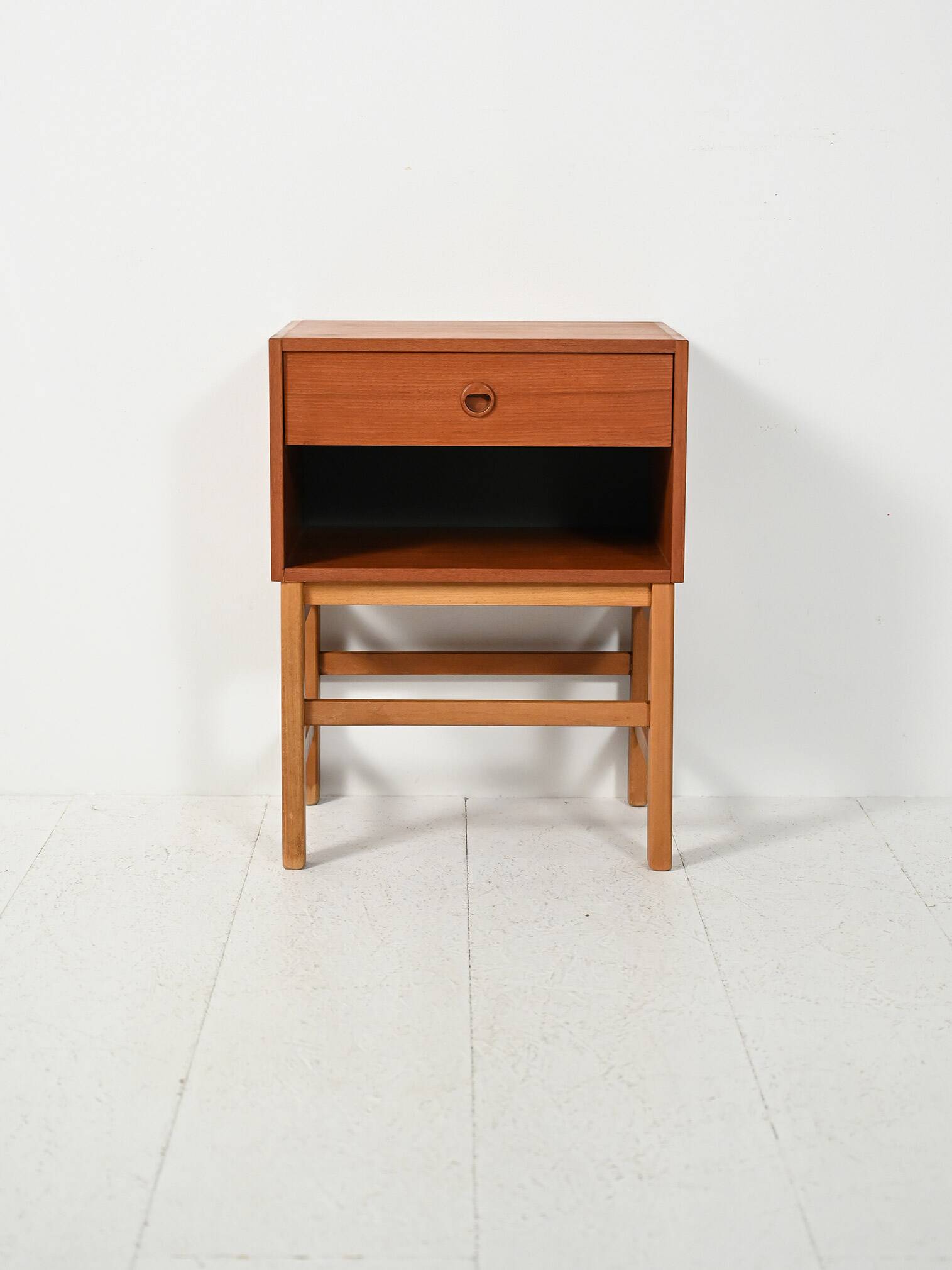 Scandinavian box-form bedside table in teak, 1960s
