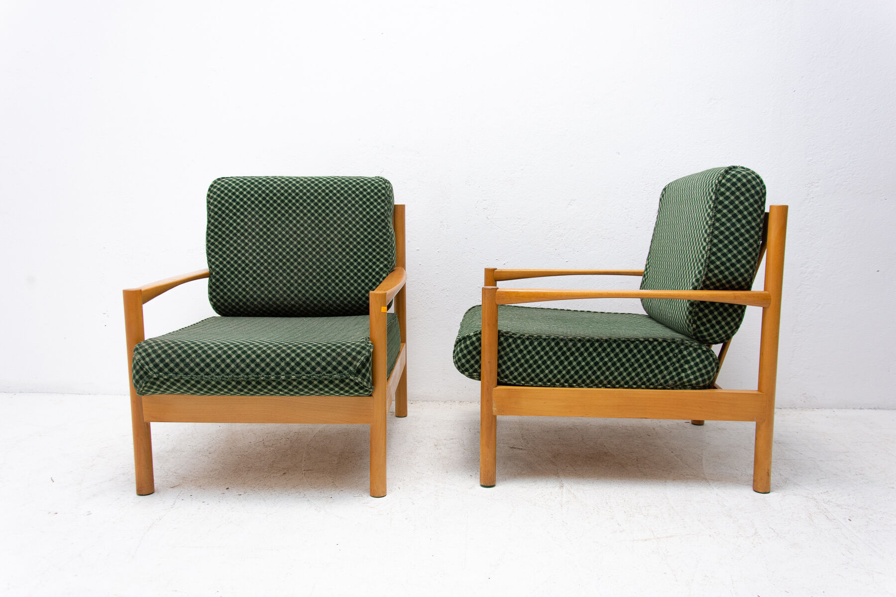 A pair of mid century Scandinavian style armchairs, 1970´s