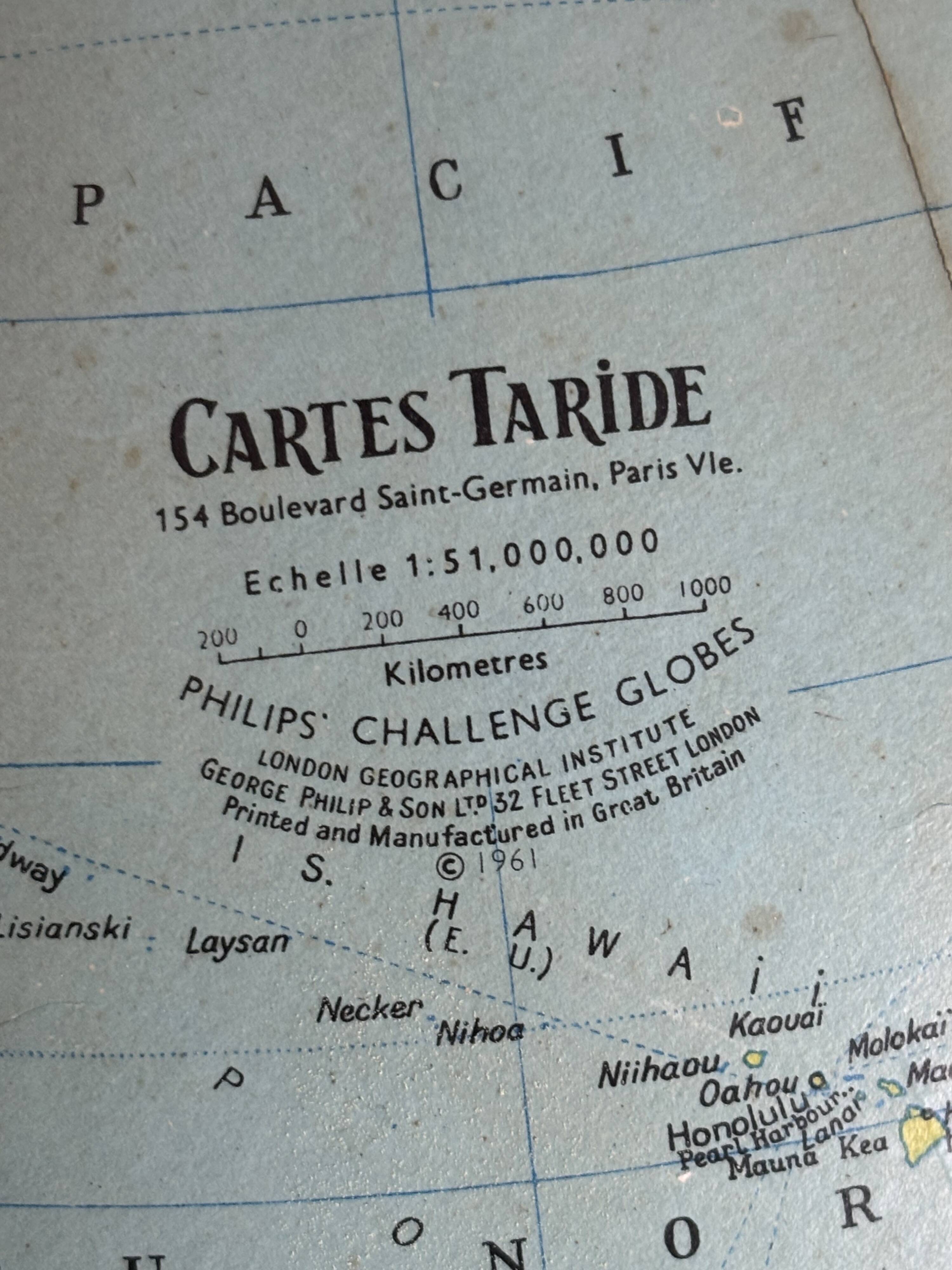 Vintage terrestrial globe 1961 world map Taride Paris - 33 cm