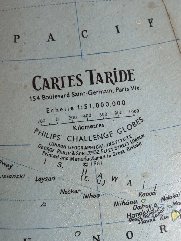 Globe terrestre vintage 1961 mappemonde Taride Paris - 33 cm