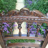 Old wooden and sitting chair chania