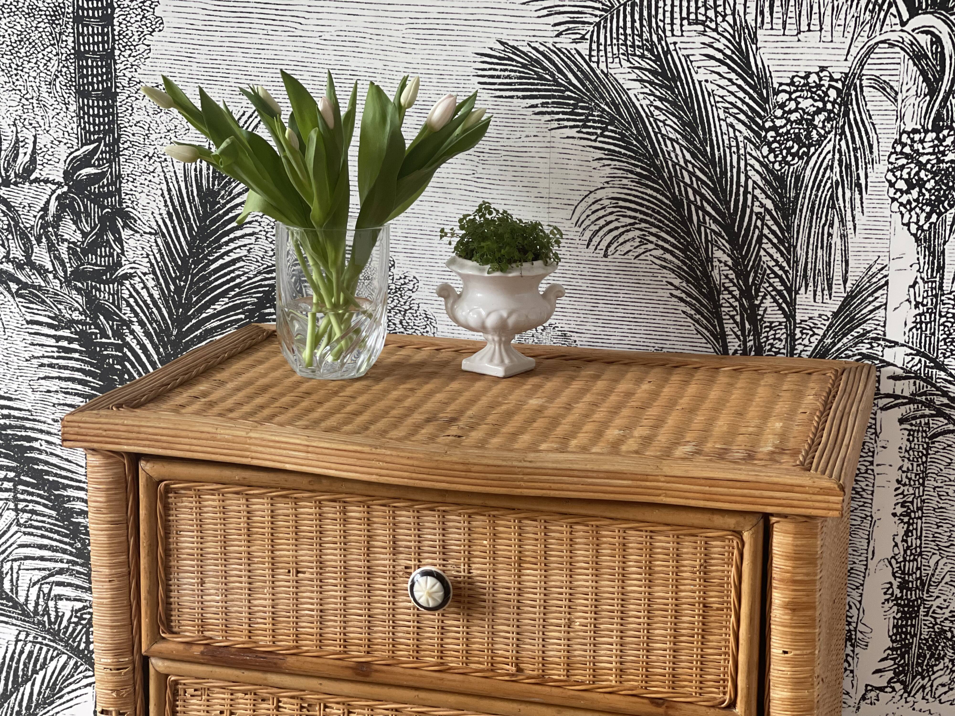 Commode vintage en rotin