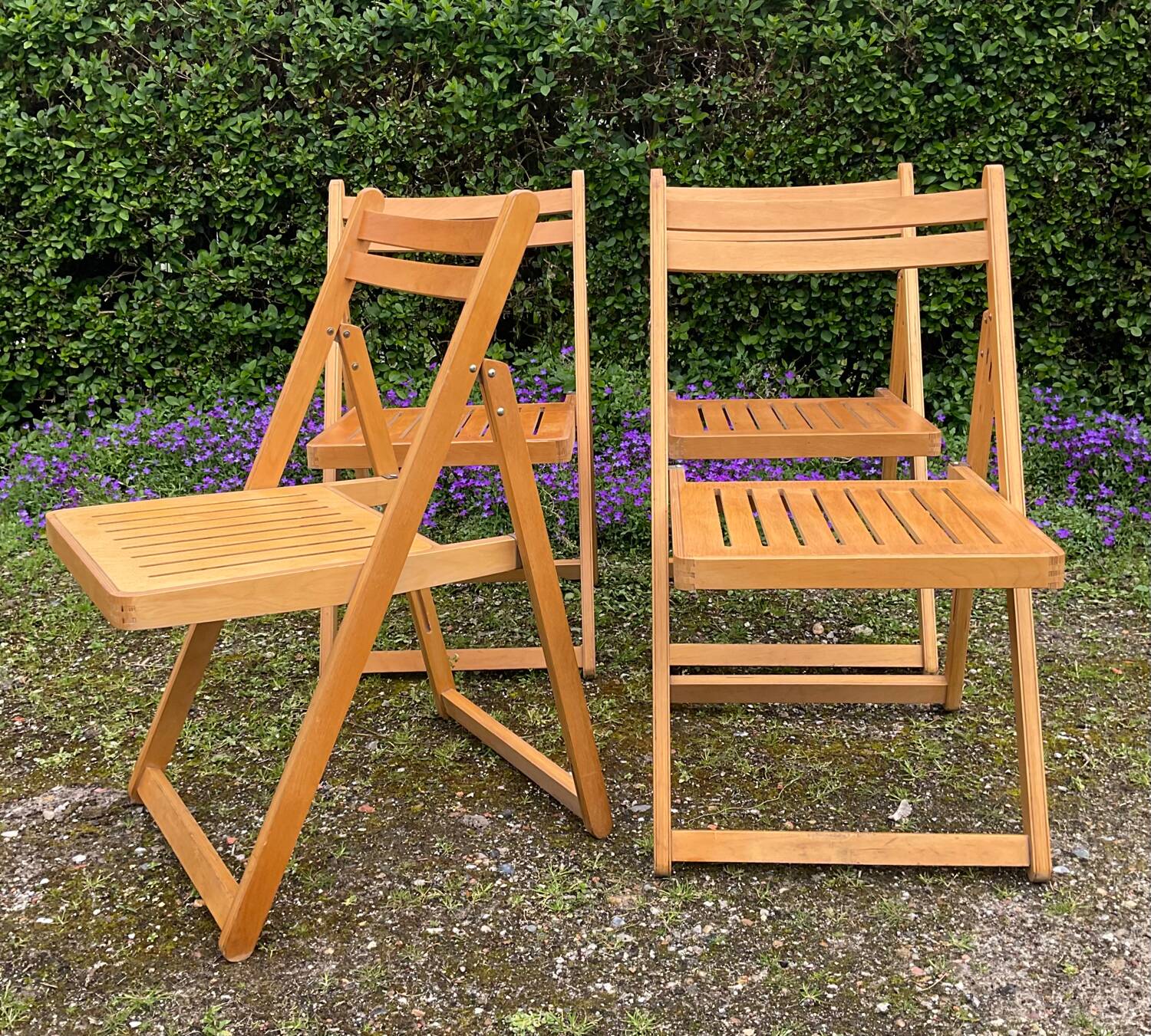 Set of 4 vintage beech folding chairs