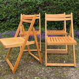 Set of 4 vintage beech folding chairs