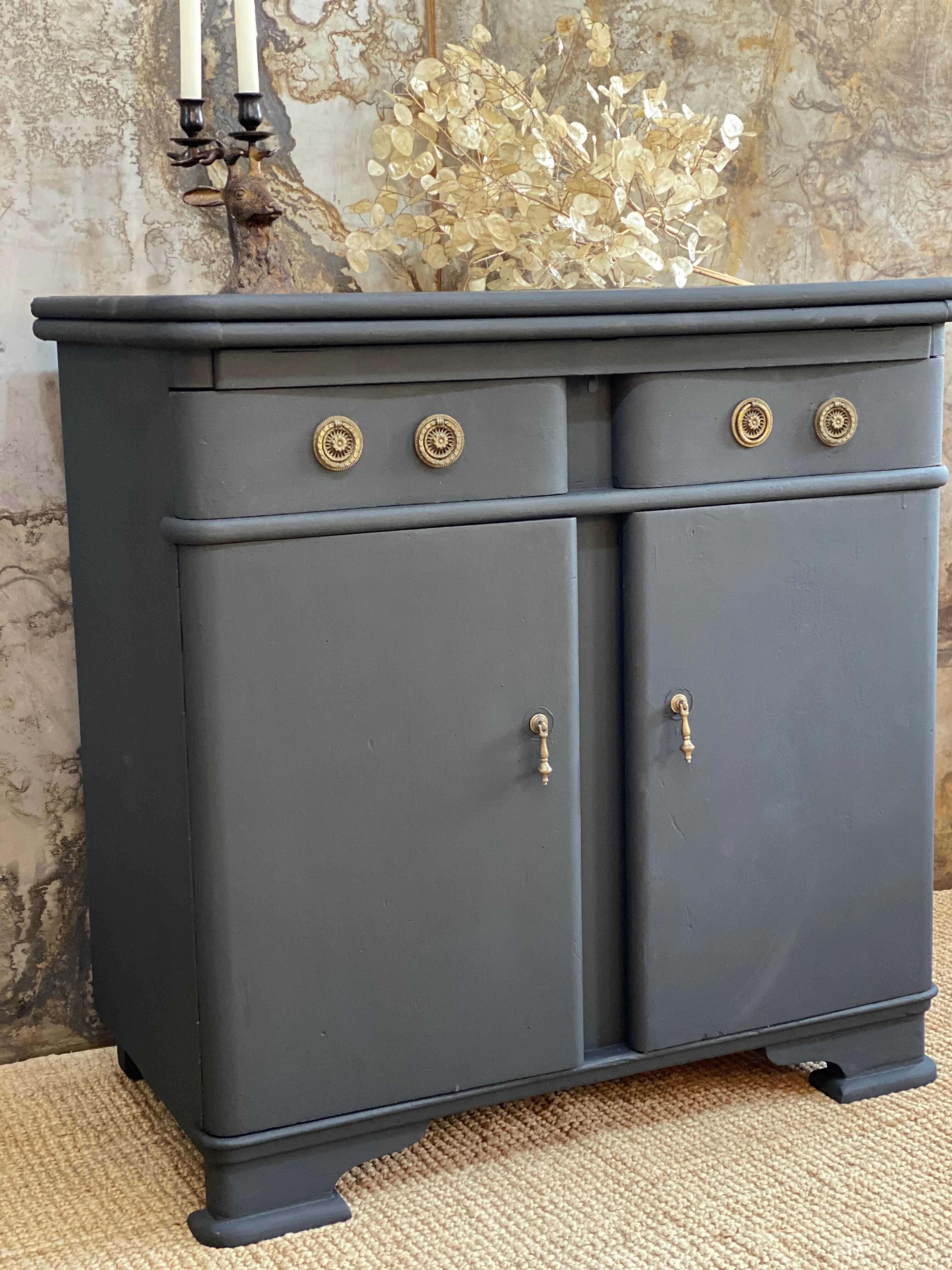 Buffet parisien noir mat