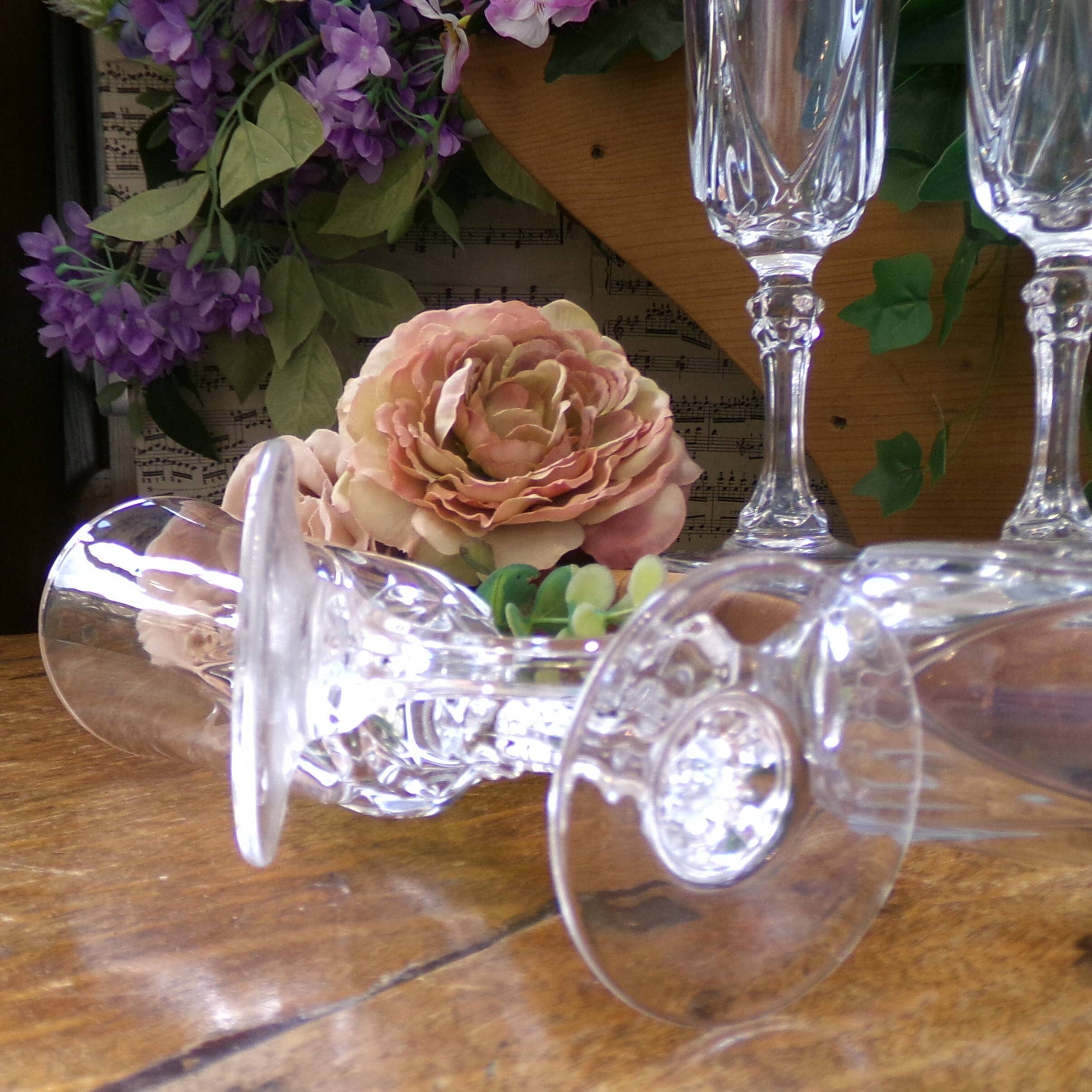 Champagne flutes Cristal d'Arques, "Louvre" pattern
