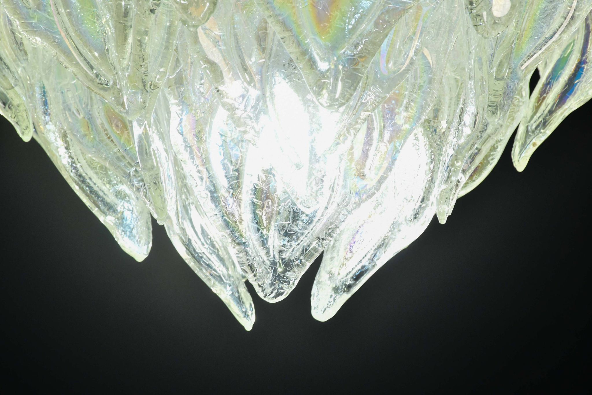 Superbe grand lustre en verre de Murano avec feuilles arc-en-ciel