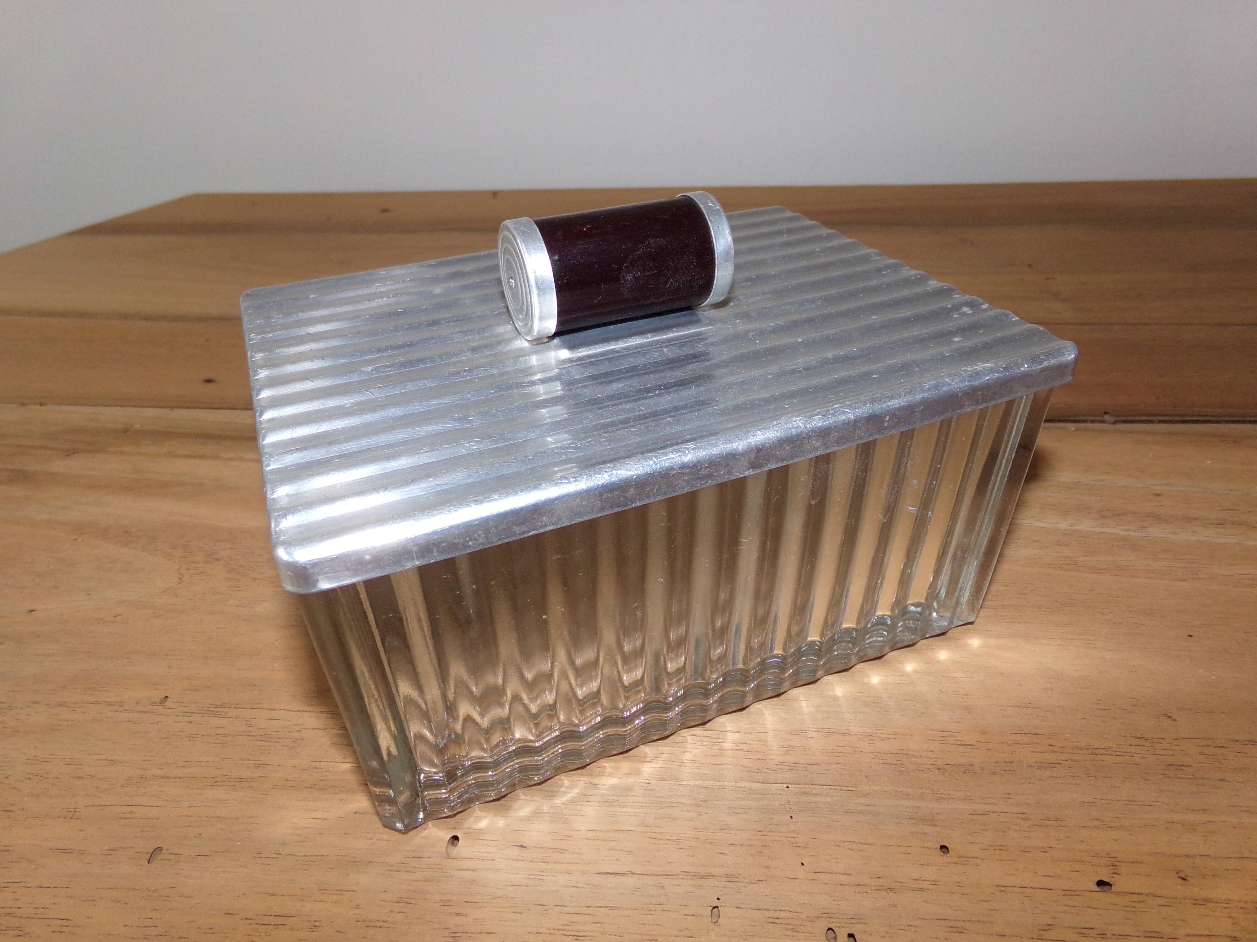 Boîte en verre et couvercle aluminium années 50