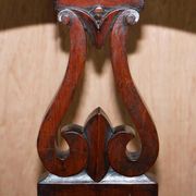 Chaise de capitaine victorienne en noyer d'Eton College