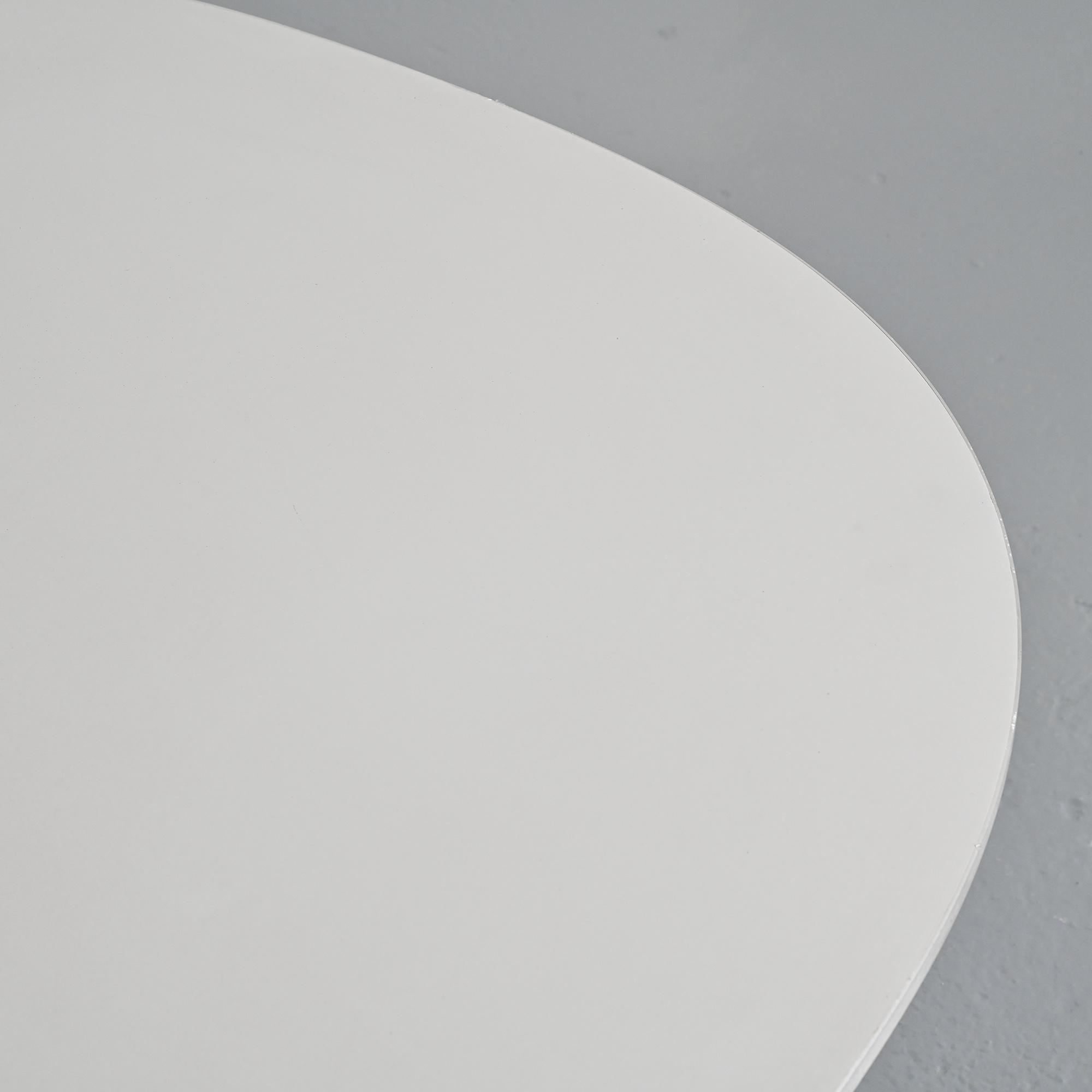 Coffee table by Arne Jacobsen, Fritz Hansen, circa 1970.