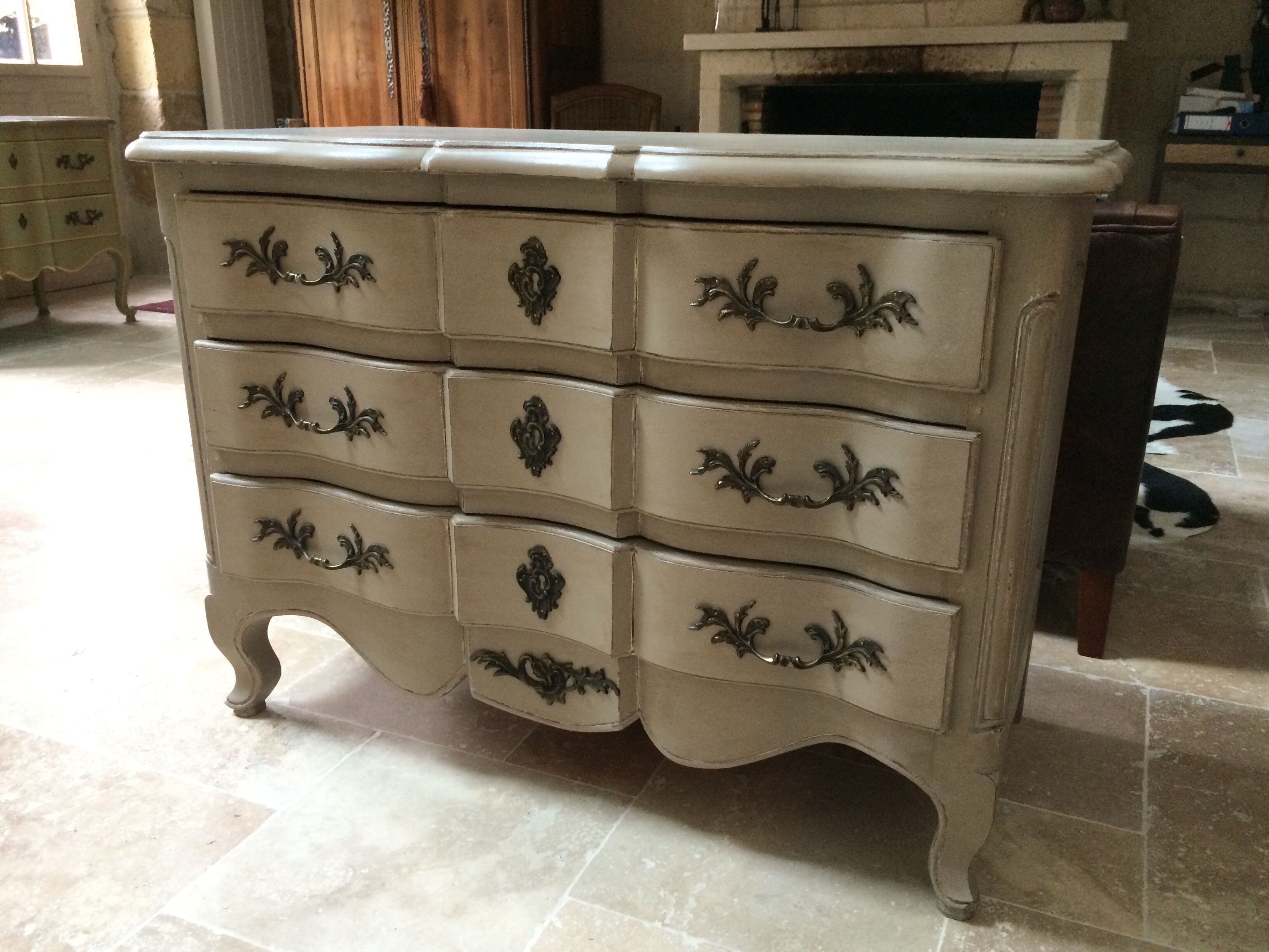 Dresser Louis XV crossbow patina