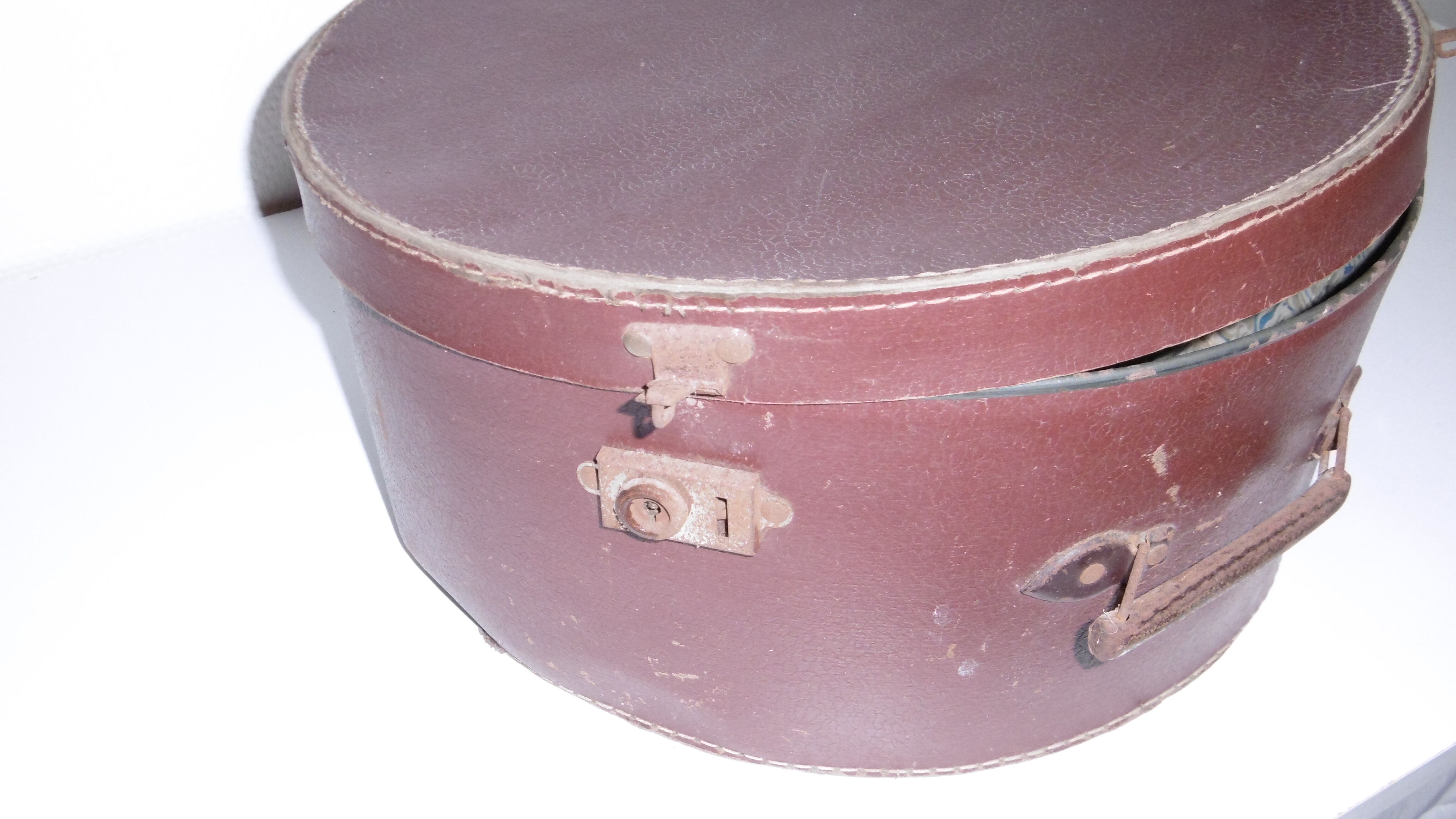 Old hat box