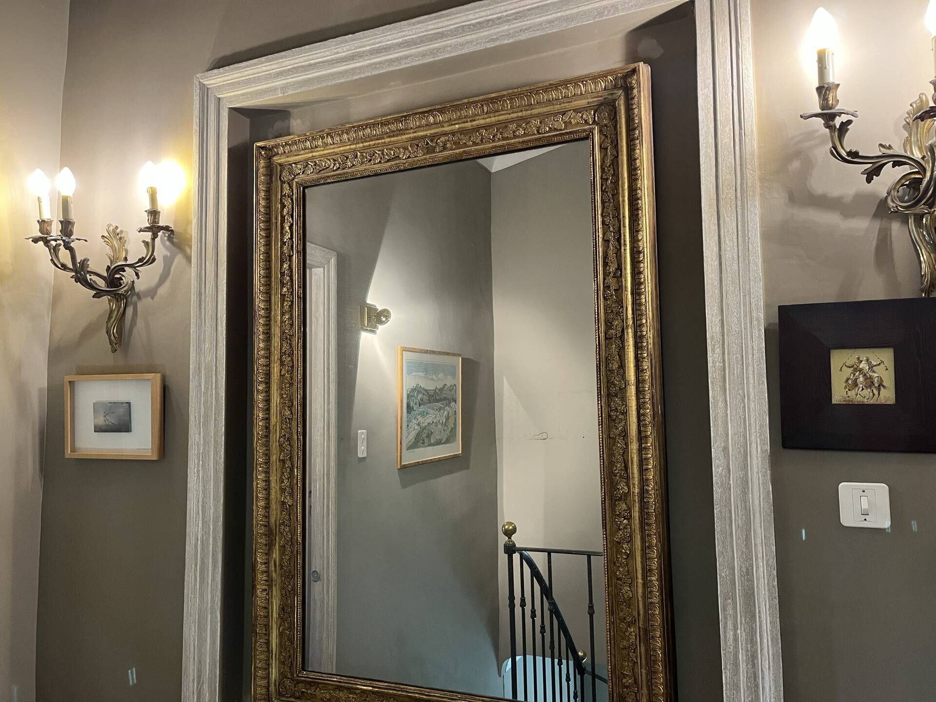 Pair of Louis XV style wall lights, rocaille with three branches in bronze.