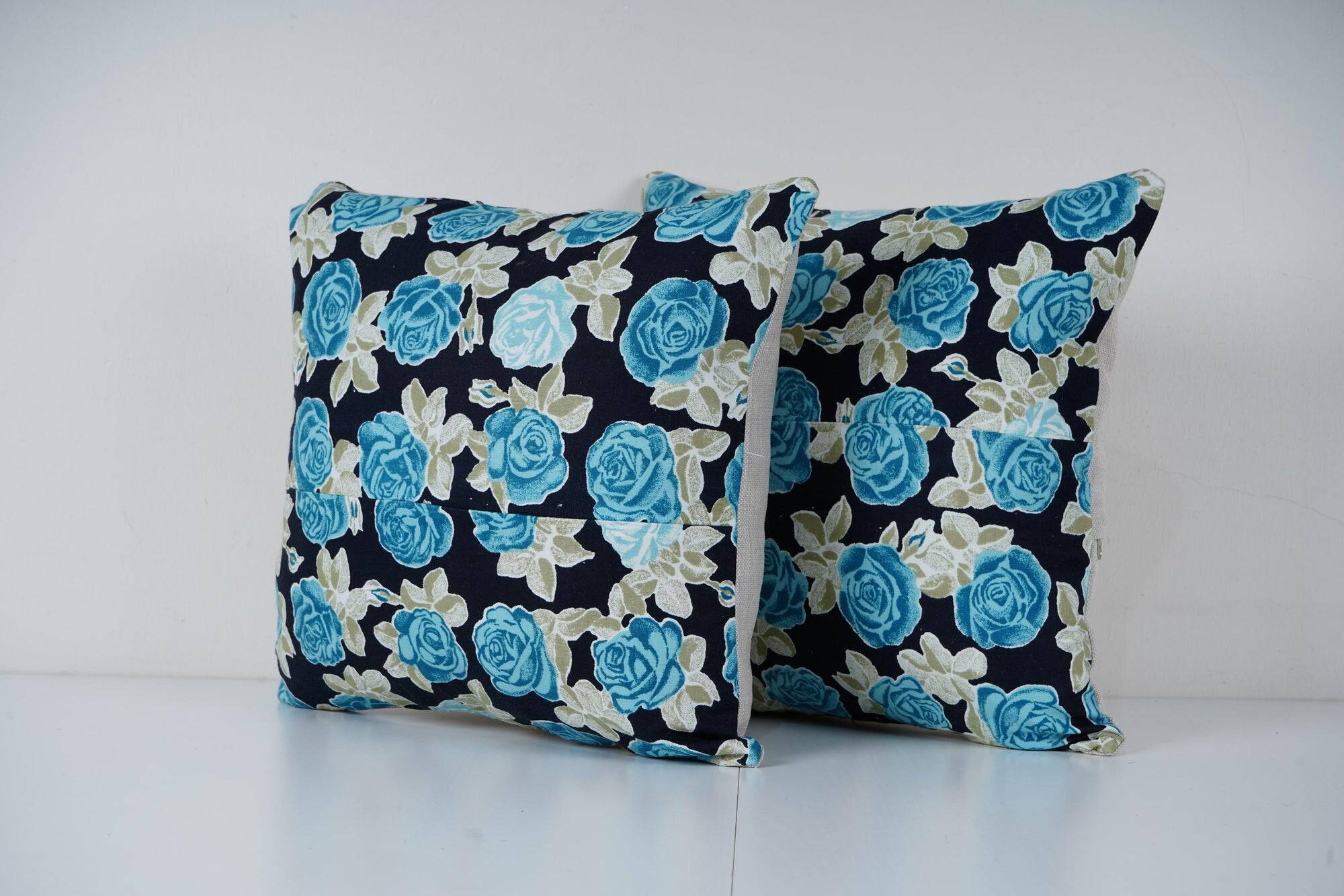 Set of 2 vintage Turkish cushion covers 41x41 cm