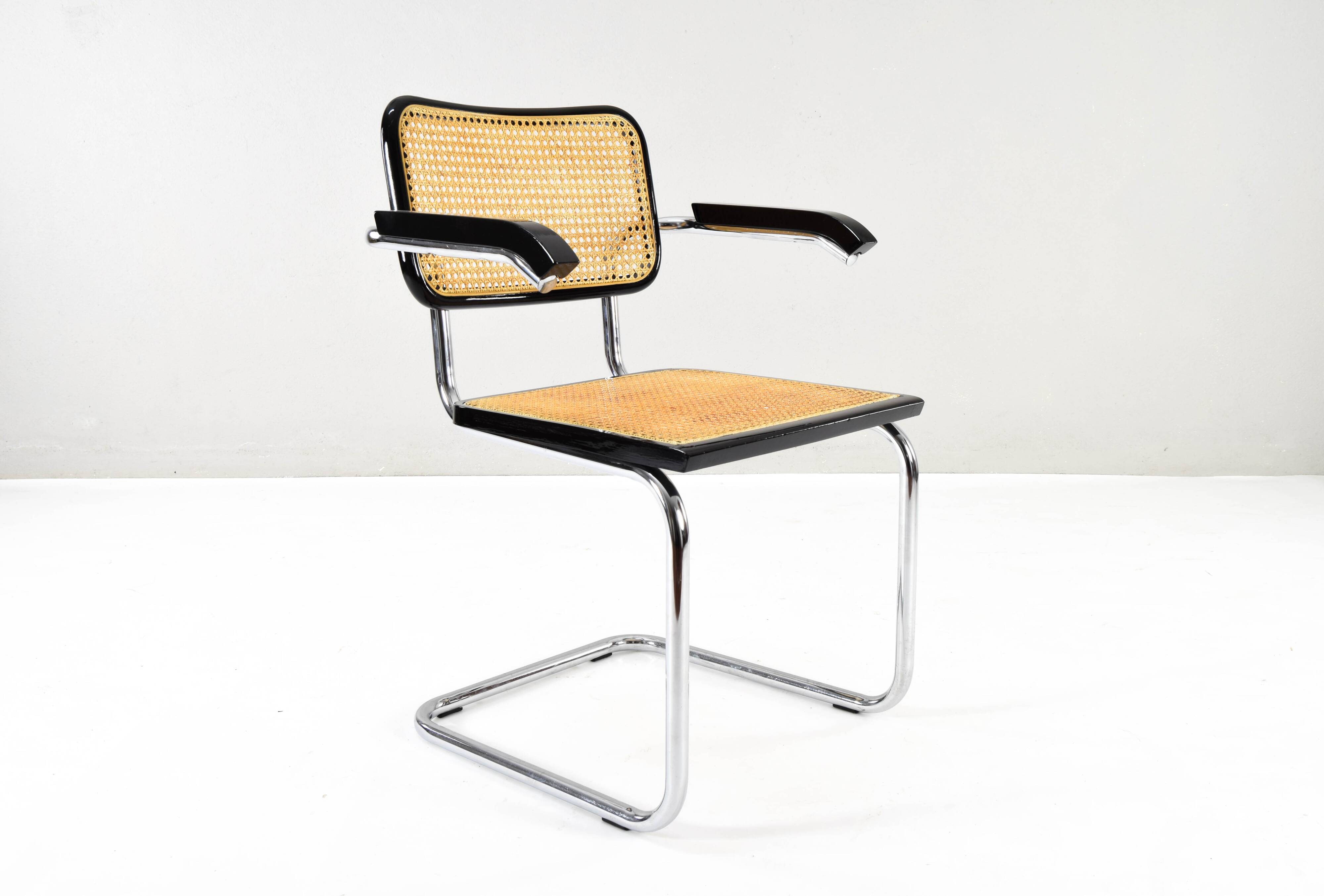 Set of Four Mid-Century Italian Modern Marcel Breuer B64 Cesca Chairs, 1970