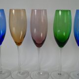 Set of 5 designer champagne flutes in colored glass from the 70s